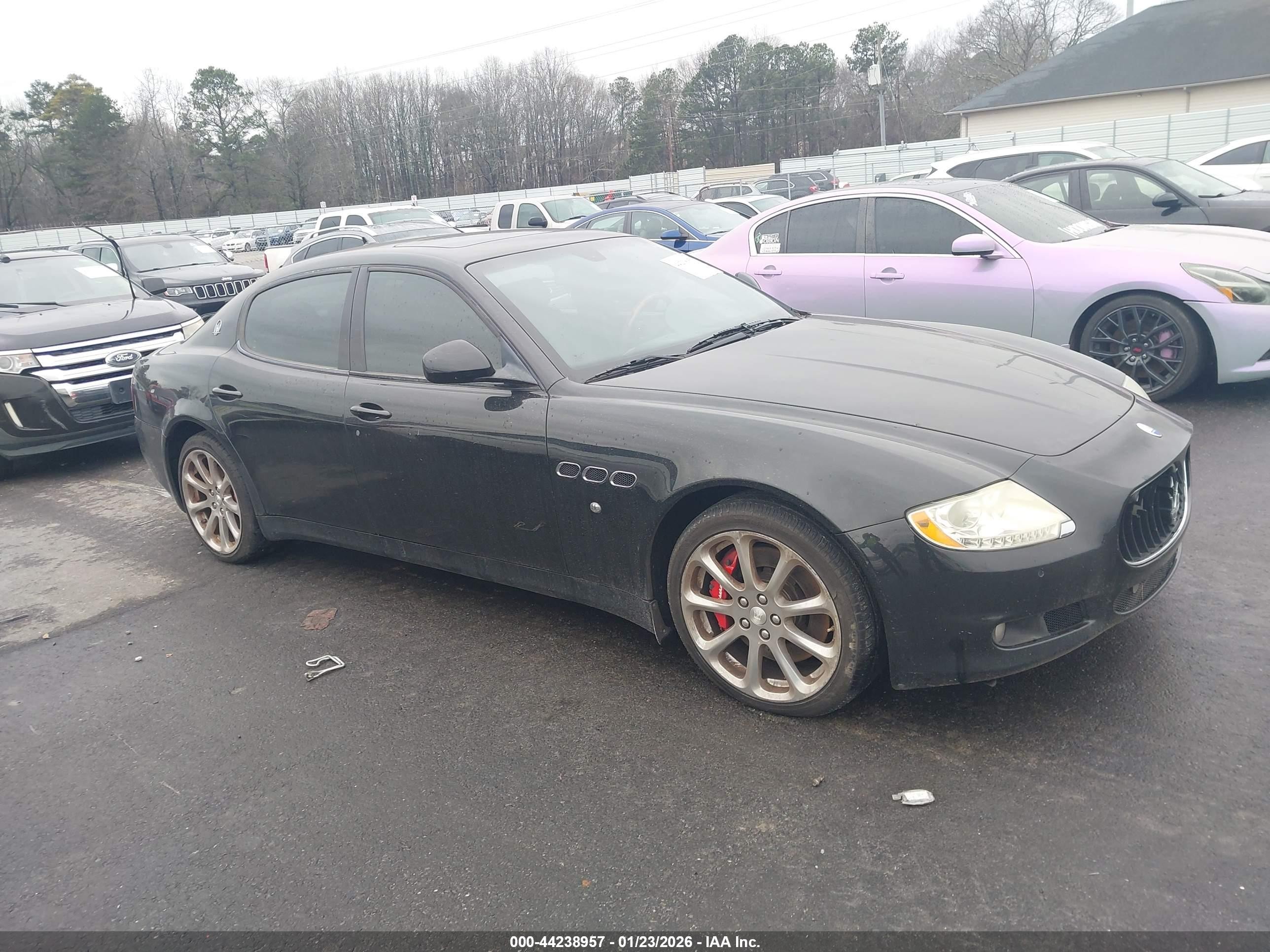 2011 Maserati Quattroporte S, VIN ZAM39JKA3B0059248 — Перед