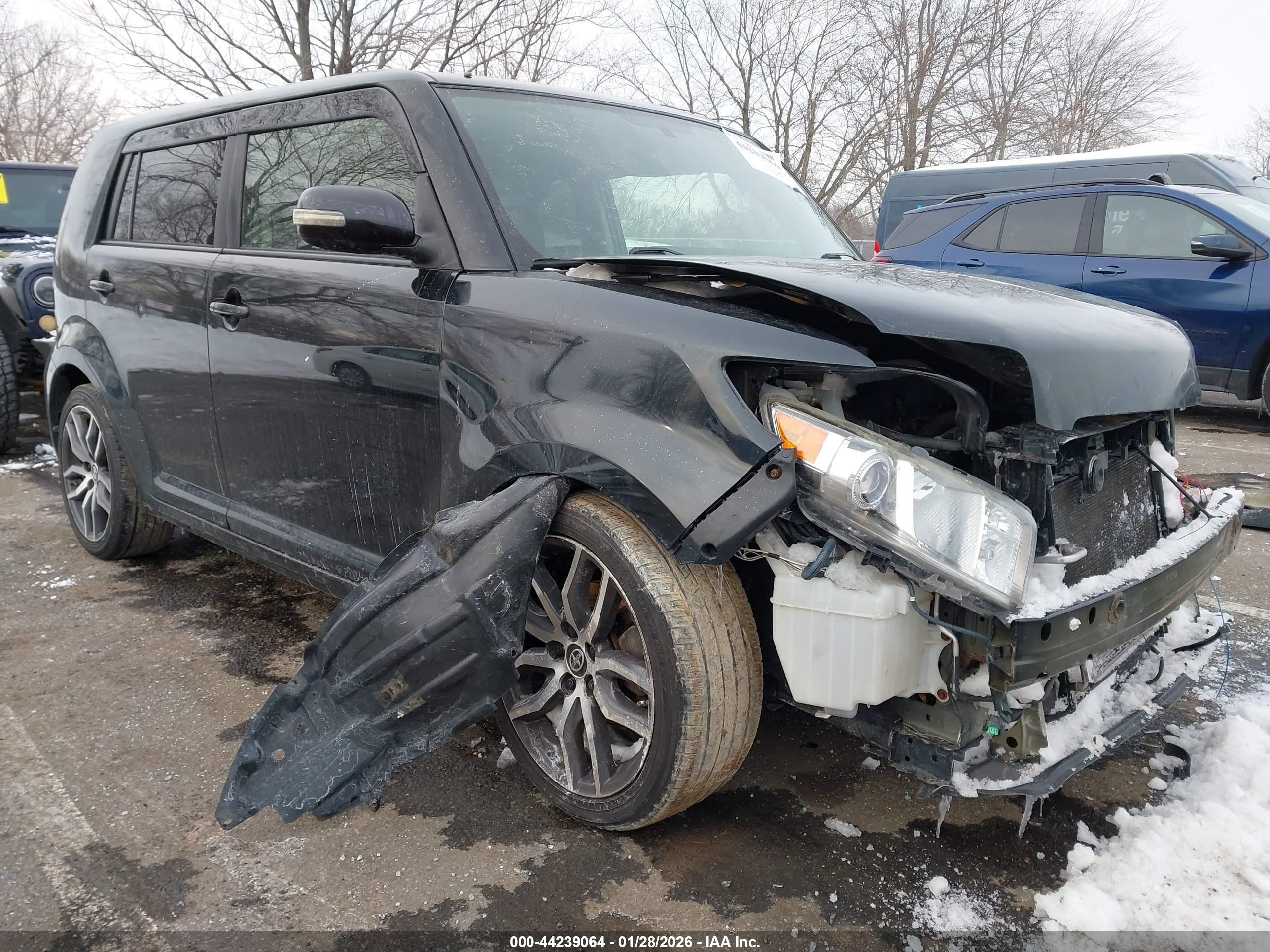 2012 Scion xB, VIN JTLZE4FE8CJ020583 — Front end