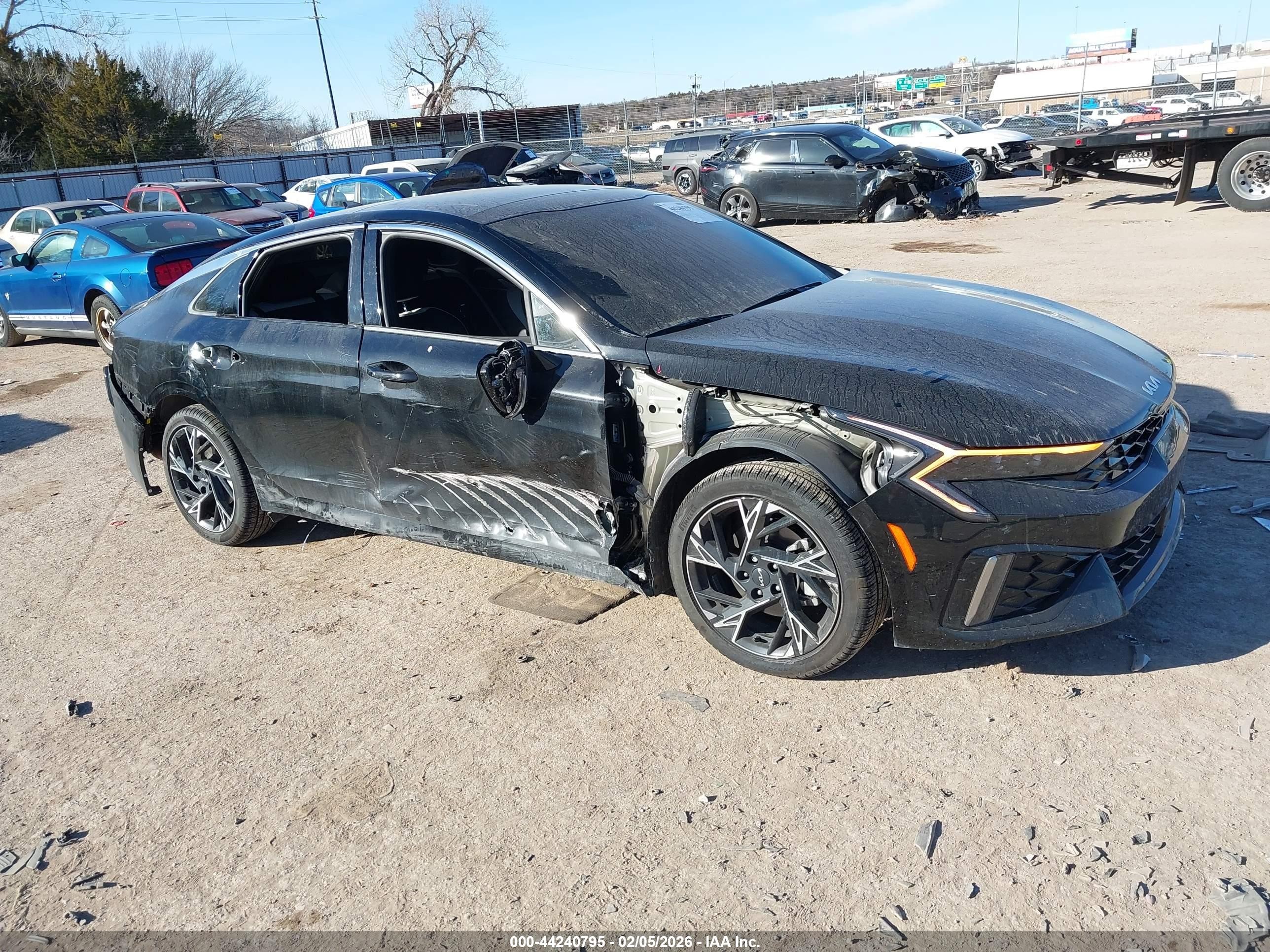 2025 Kia K5 GT-Line, VIN KNAG64J78S5379610 — Side