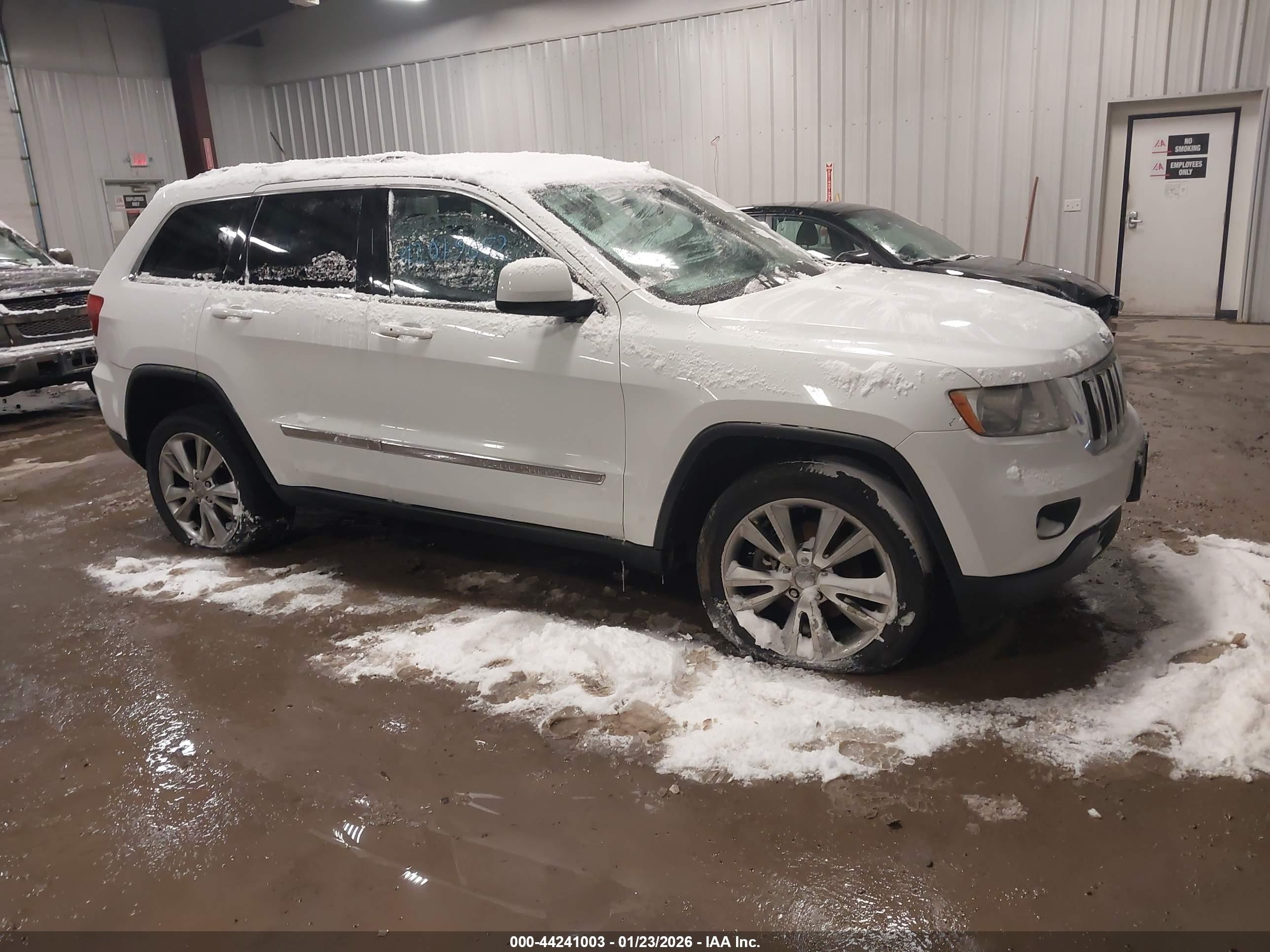 2013 Jeep Grand Cherokee Laredo, VIN 1C4RJFAG6DC557163 — Mechanical