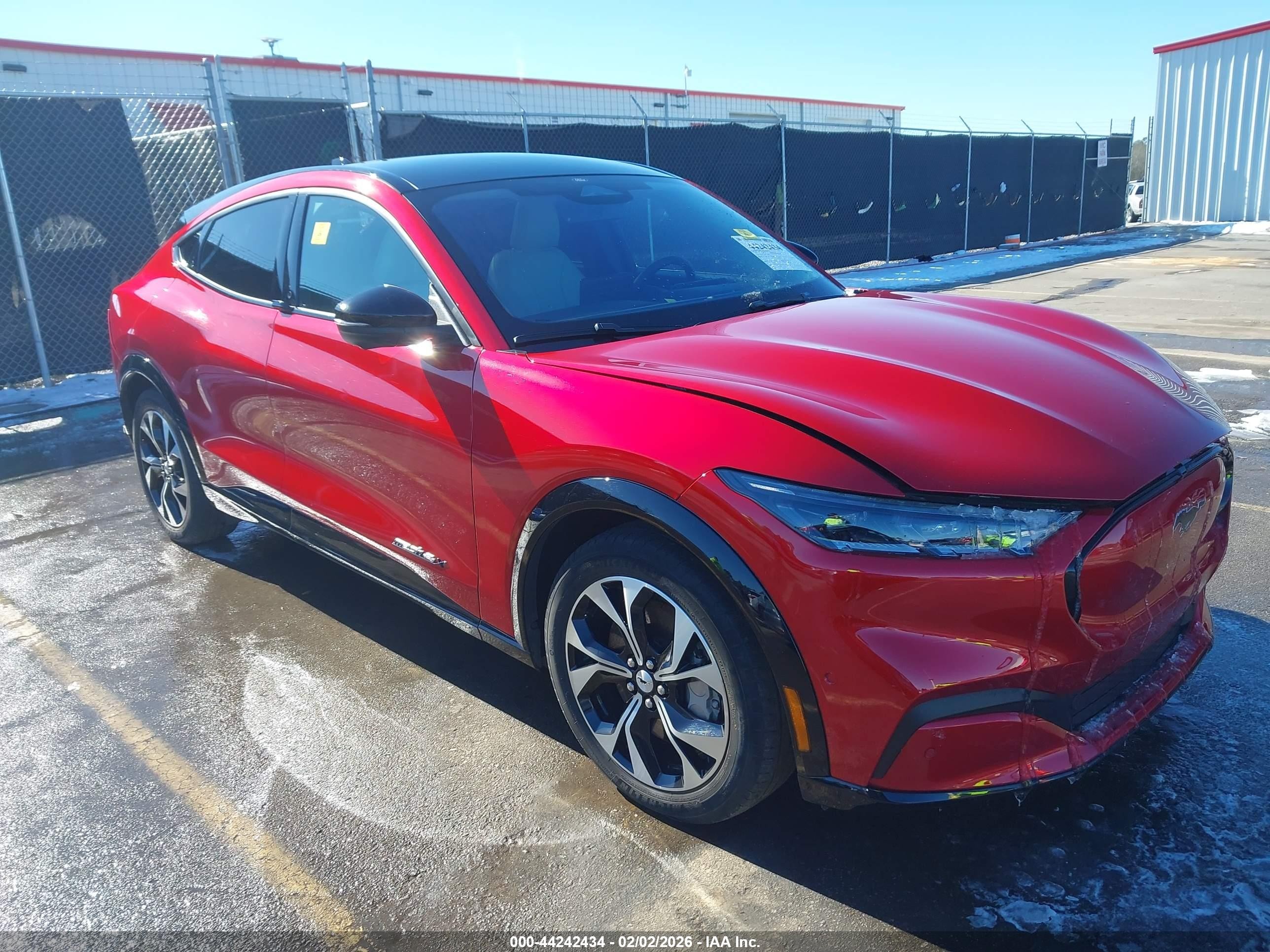 2022 Ford Mustang Mach-E Premium, VIN 3FMTK3SU3NMA23698 — Rear end