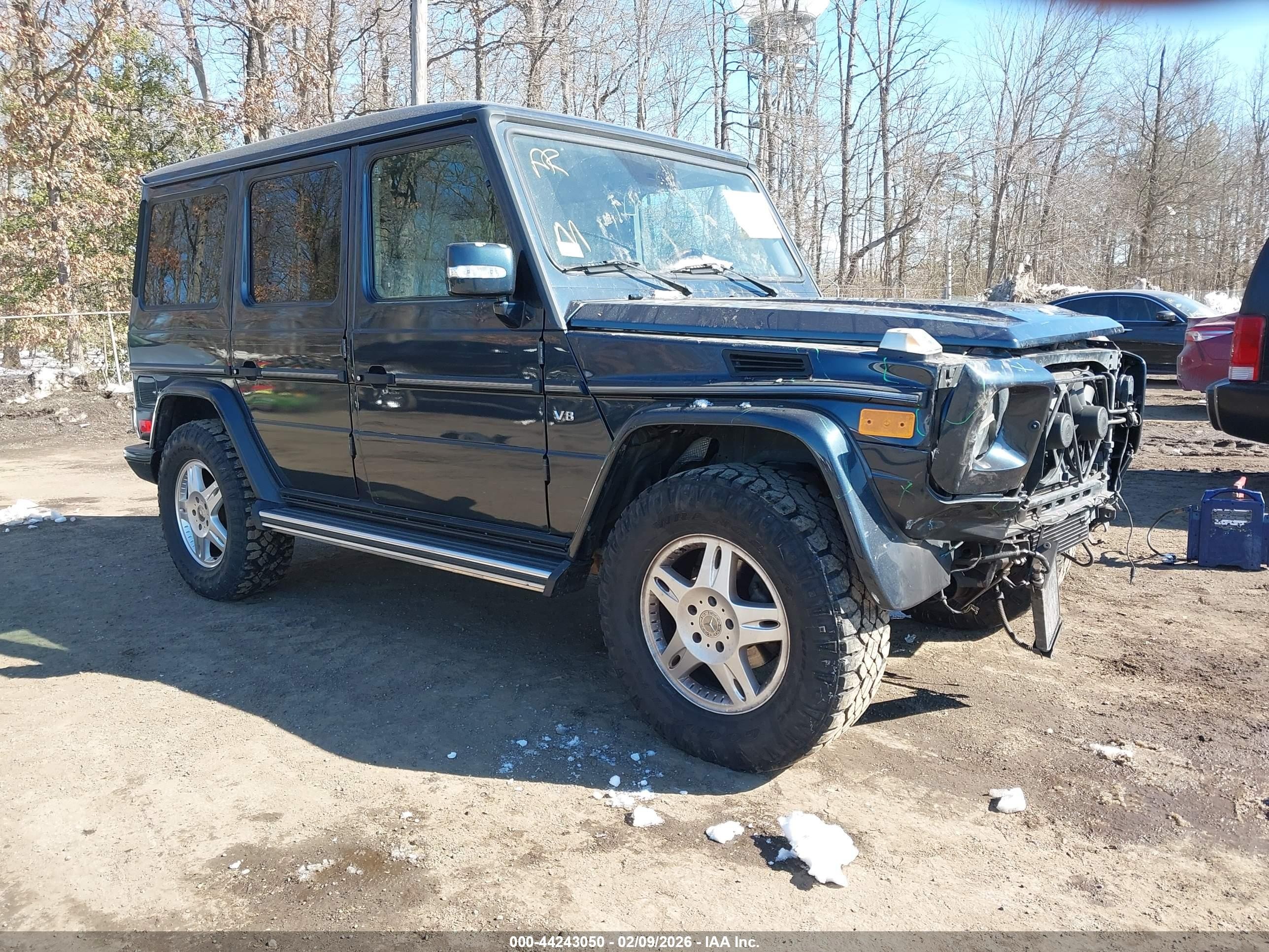 2003 Mercedes-Benz G 500, VIN WDCYR49E23X142385 — Front end
