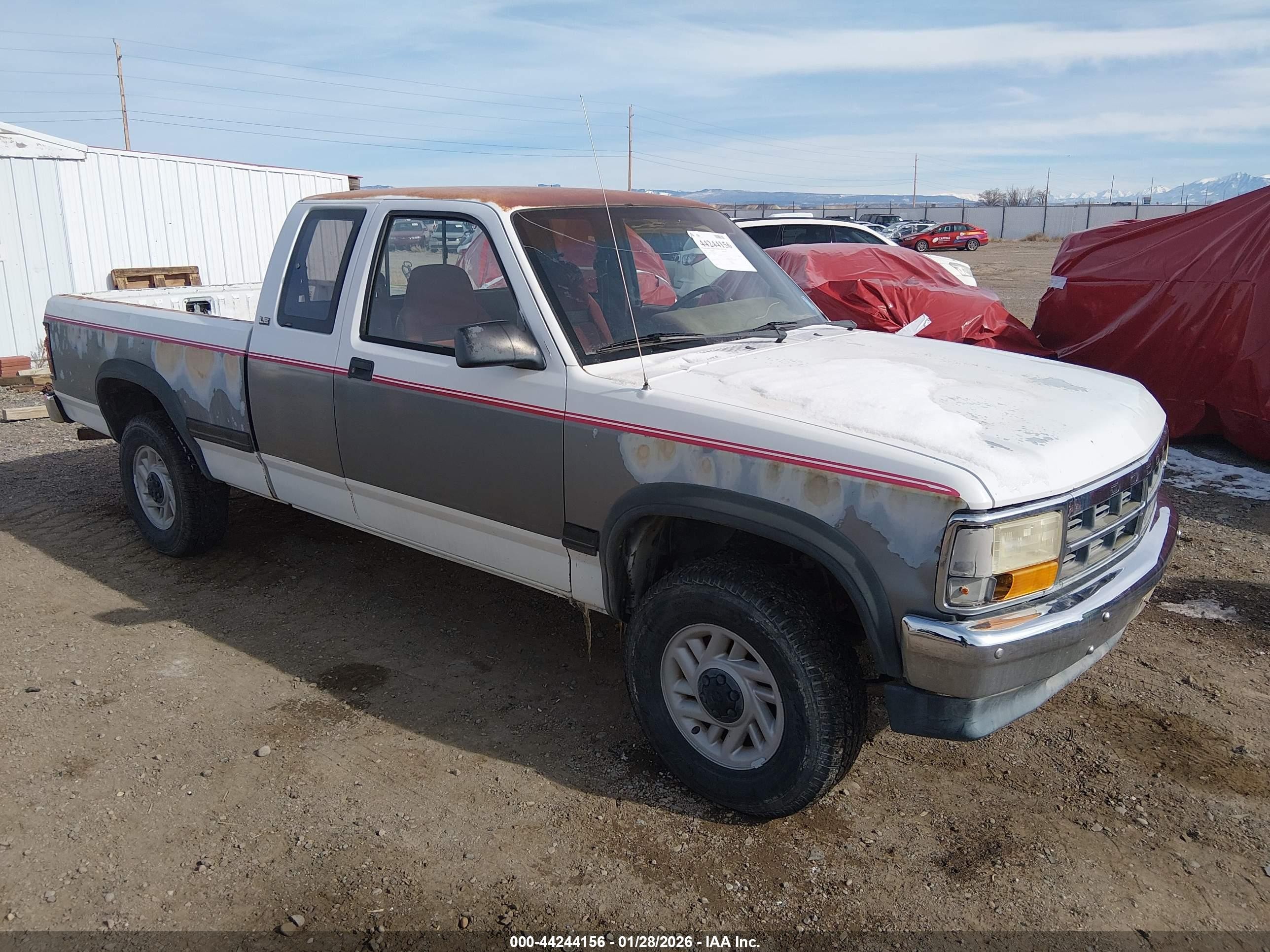 1992 Dodge Dakota, VIN 1B7GG23X8NS568474 — Зад