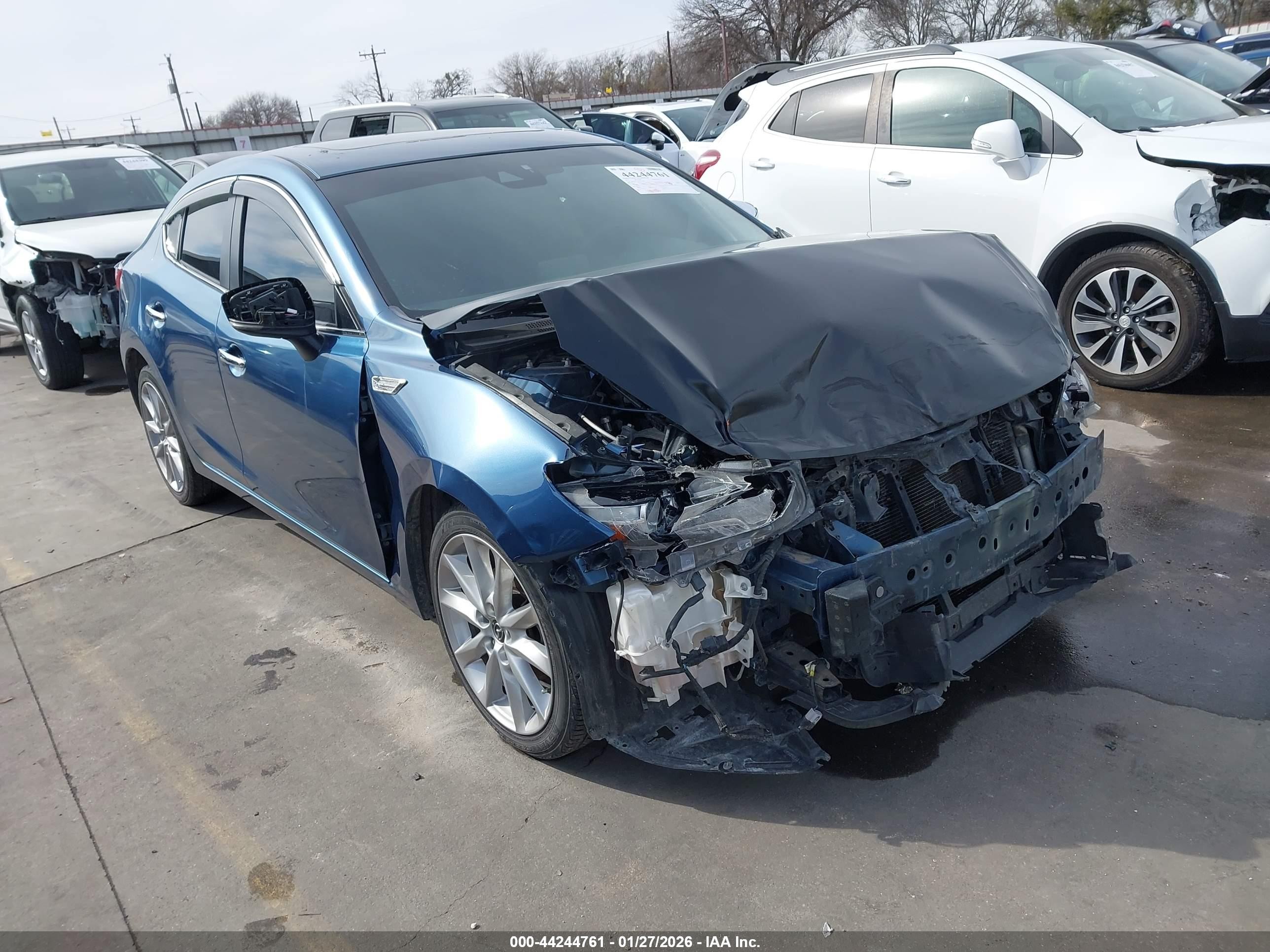 2017 Mazda 3 Touring, VIN 3MZBN1V74HM123487 — Front end