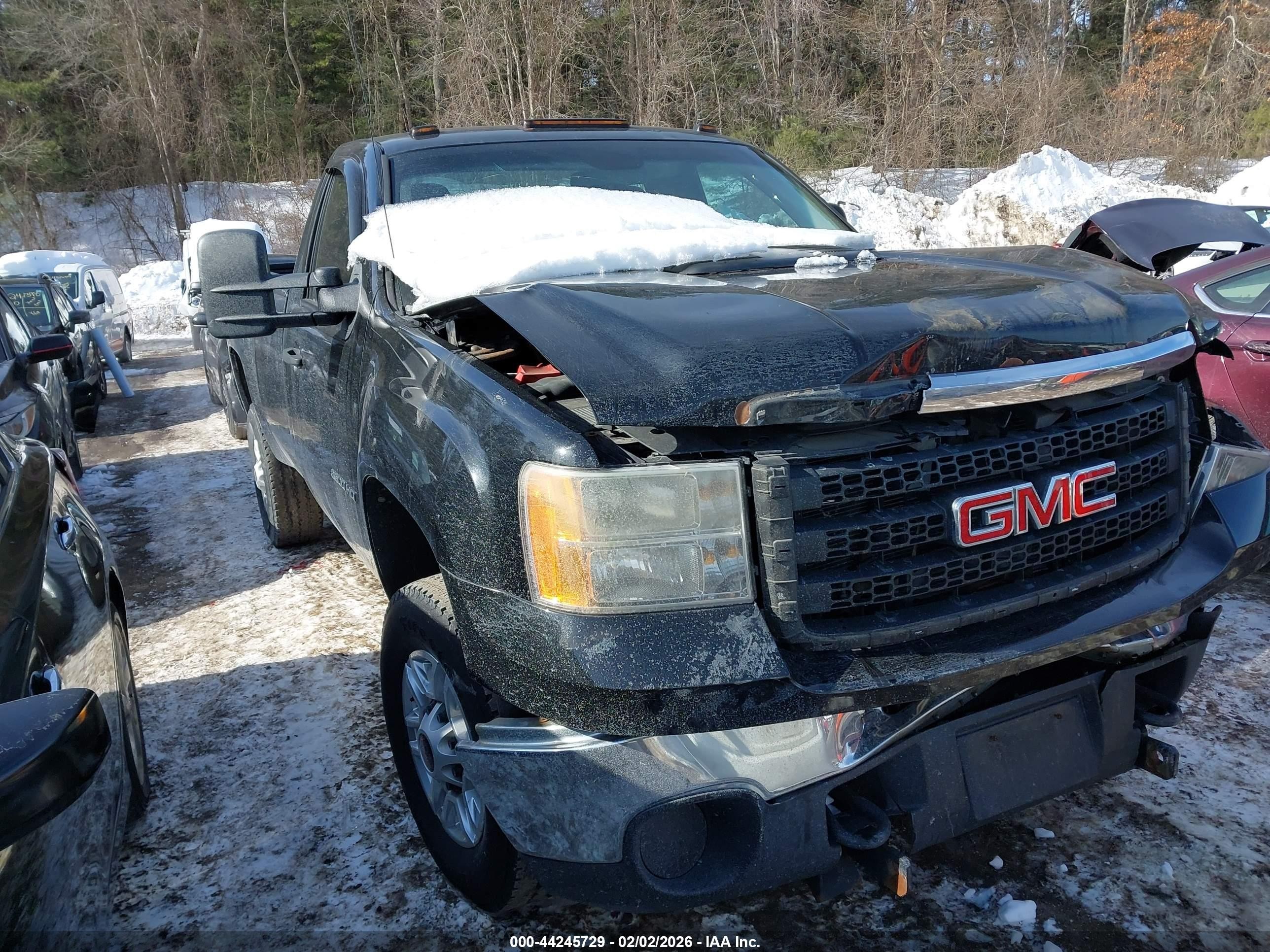 2012 GMC Sierra 2500HD Work Truck, VIN 1GT02ZCG2CZ105680 — Front end