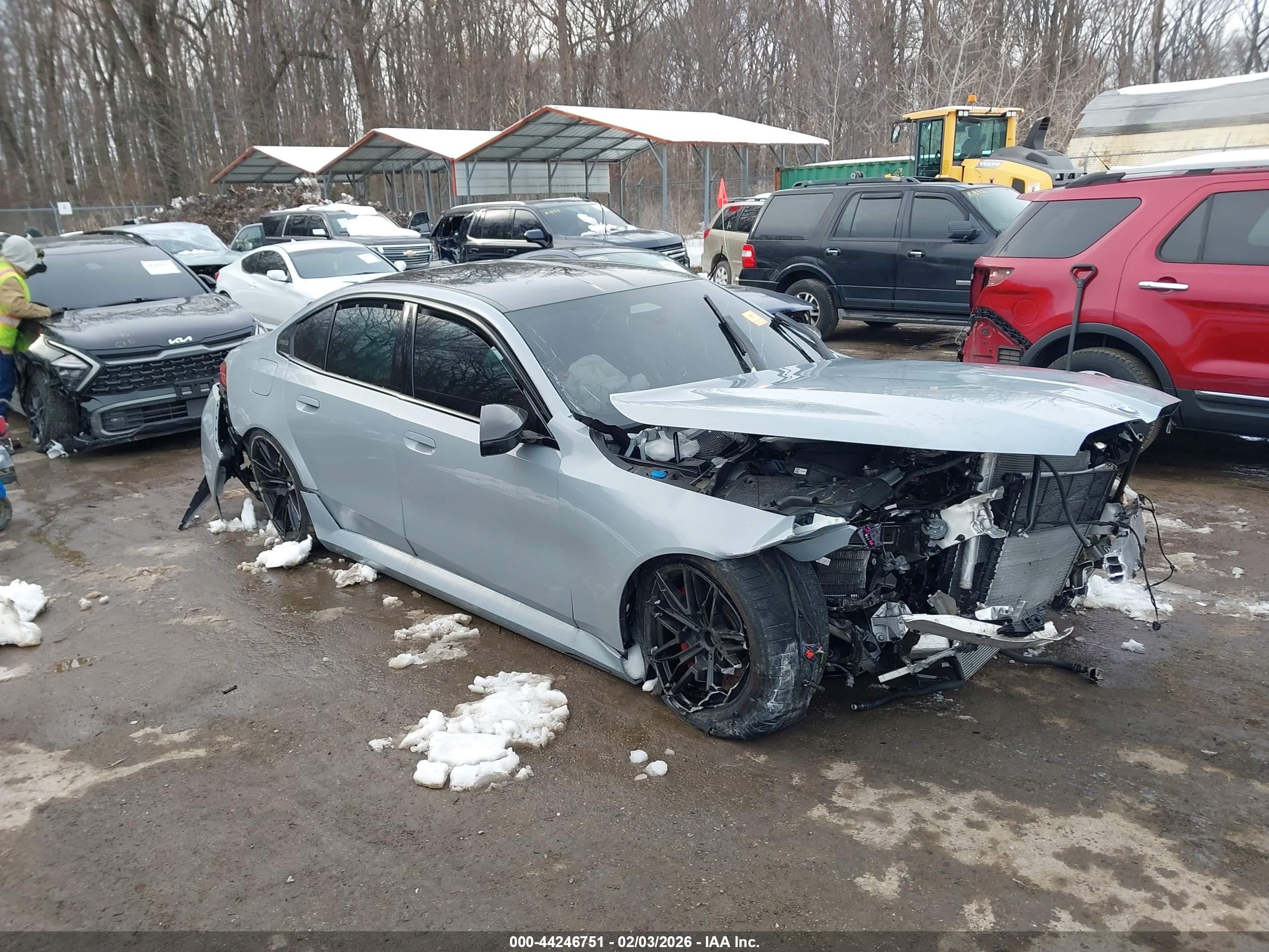 2026 BMW M5, VIN WBS83FK05TCV68511 — Биологическое загрязнение