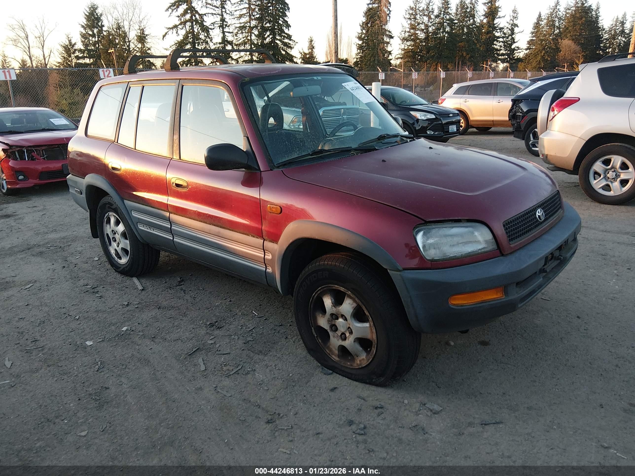 1997 Toyota RAV4, VIN JT3HP10V1V7066382 — Rear end