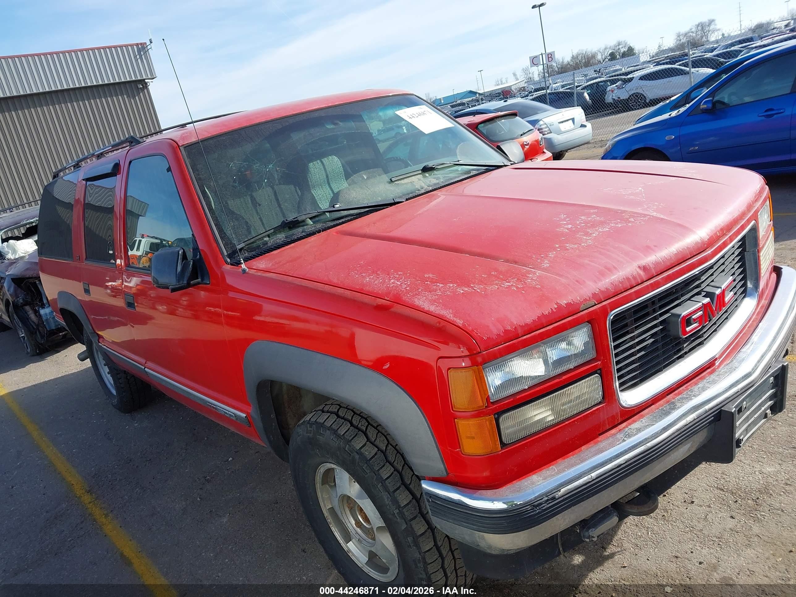 1995 GMC Suburban, VIN 1GKFK16K6SJ742410 — All over