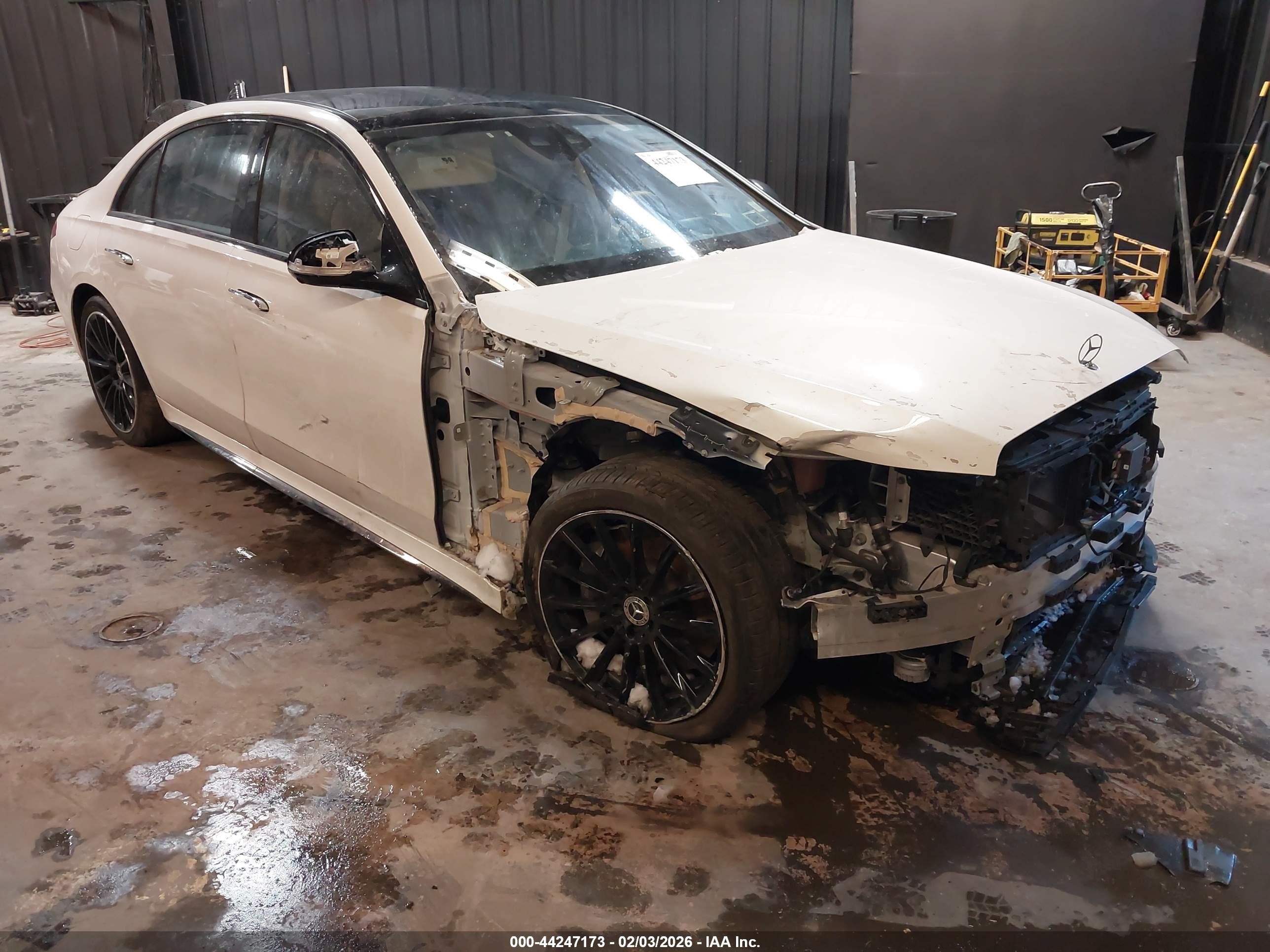 2023 Mercedes-Benz S 500, VIN W1K6G6DB7PA198591 — Front end