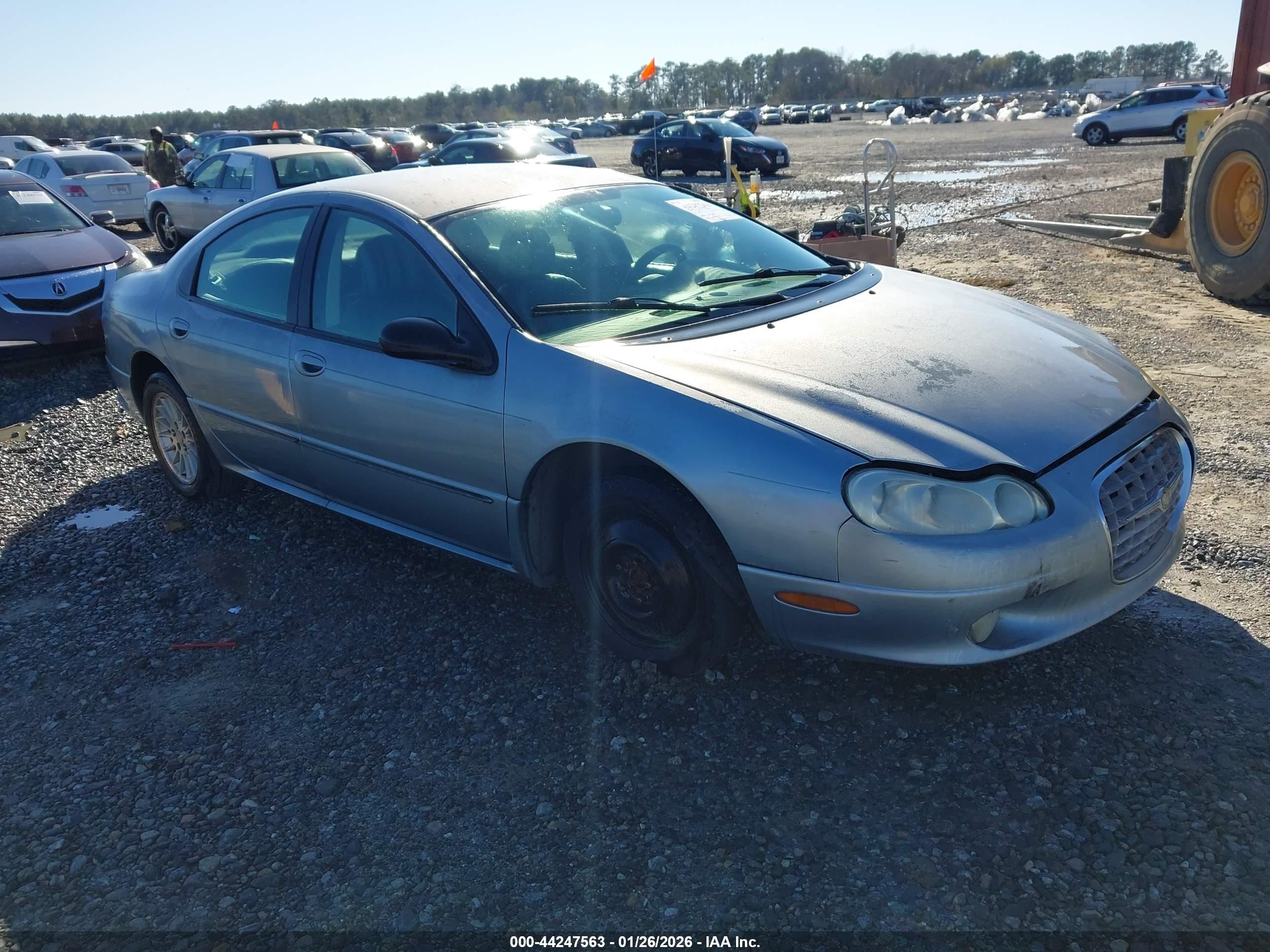 2004 Chrysler Concorde LXi, VIN 2C3HD36M04H651024 — Перед