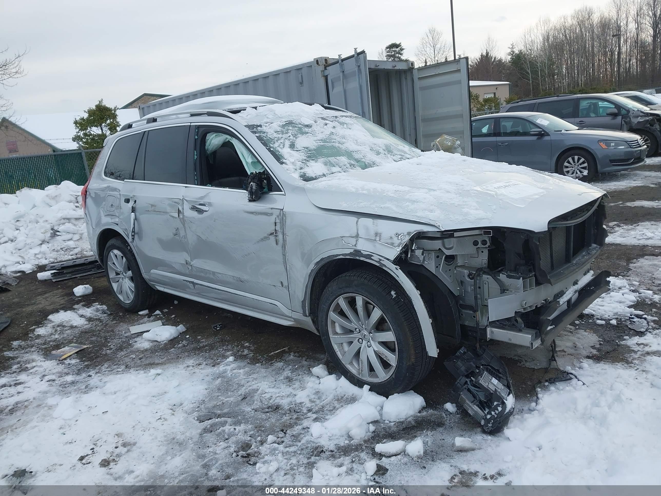 2018 Volvo XC90 Momentum, VIN YV4A22PK6J1202979 — Rollover