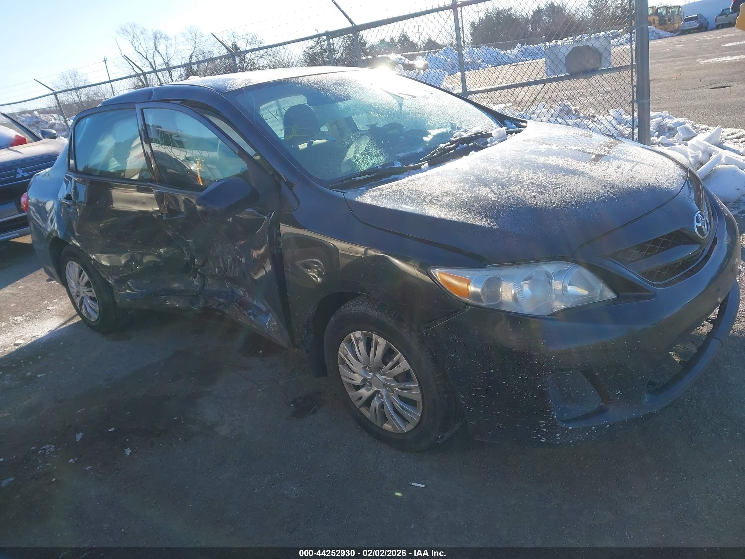 2011 Toyota Corolla S, VIN 2T1BU4EEXBC648110 — Side