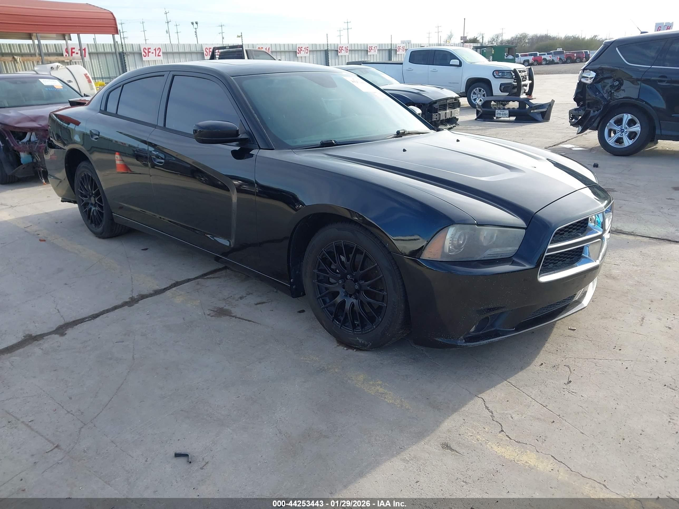 2013 Dodge Charger SXT, VIN 2C3CDXHGXDH694648 — Rear end