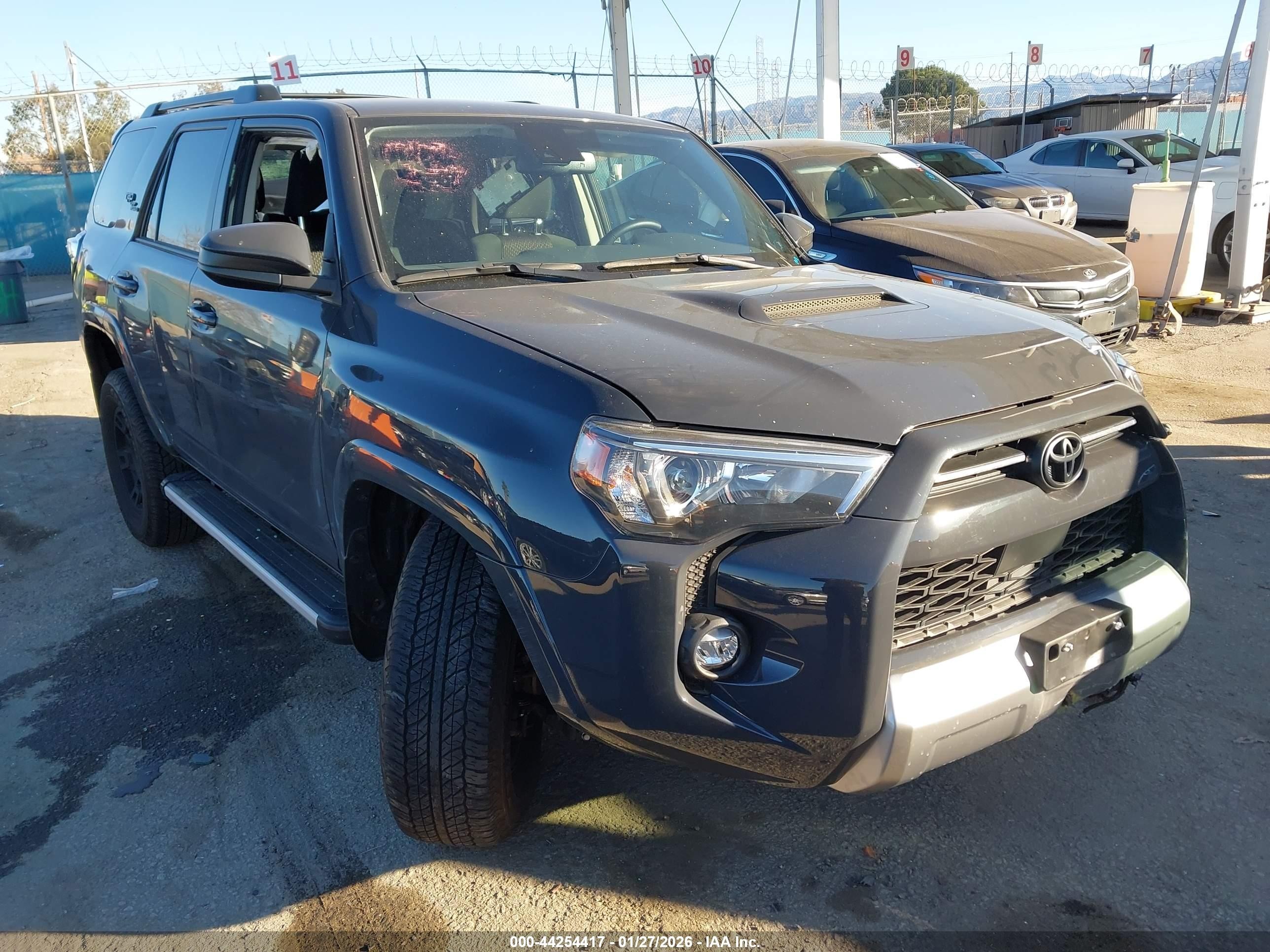 2024 Toyota 4Runner TRD Off Road, VIN JTEPU5JR9R6261257 — Side