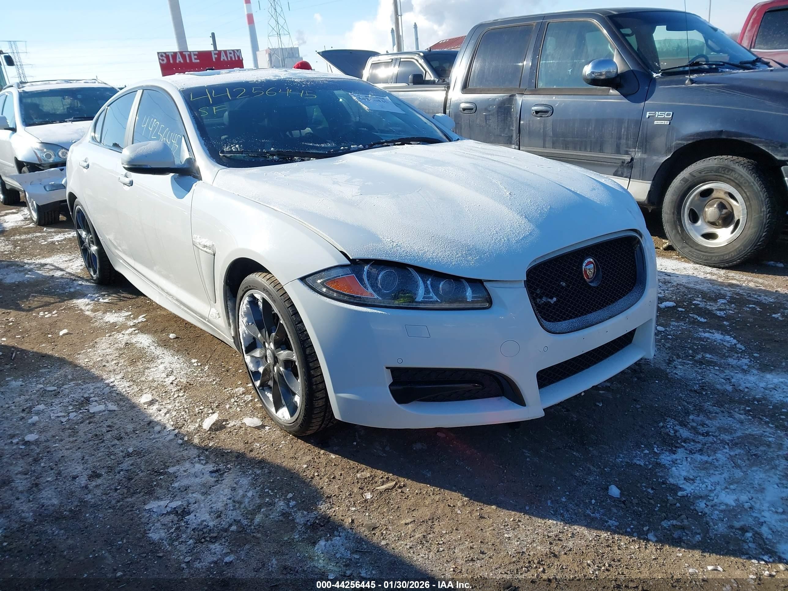 2015 Jaguar XF Portfolio, VIN SAJWJ0FF3F8U69128 — Front end
