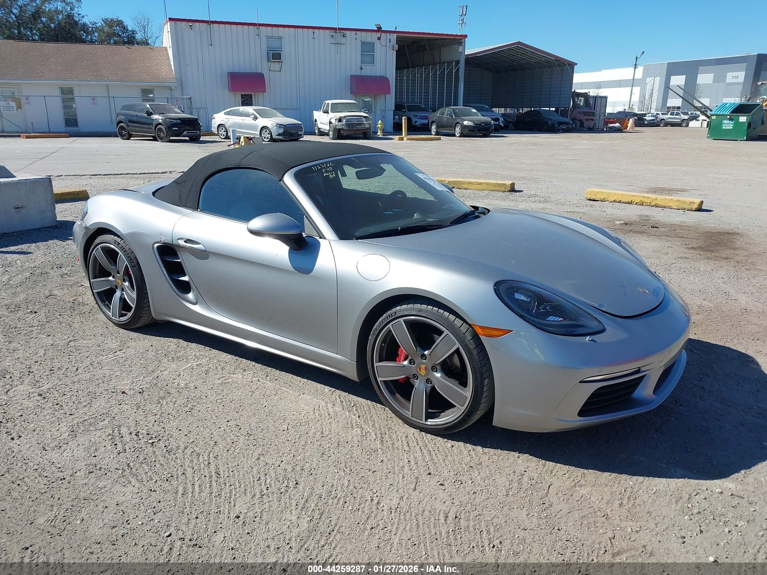 2018 Porsche 718 Boxster S, VIN WP0CB2A85JS228301 — Rear end