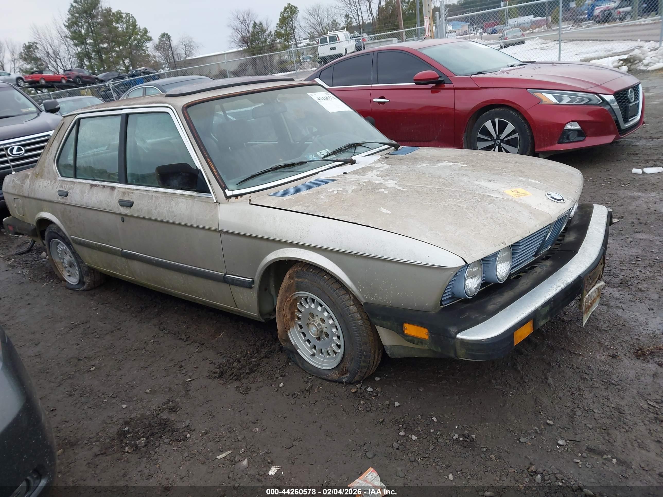 1986 BMW 528 - 533 - 633 - 733 528E, VIN WBADK7303G9651495 — Side