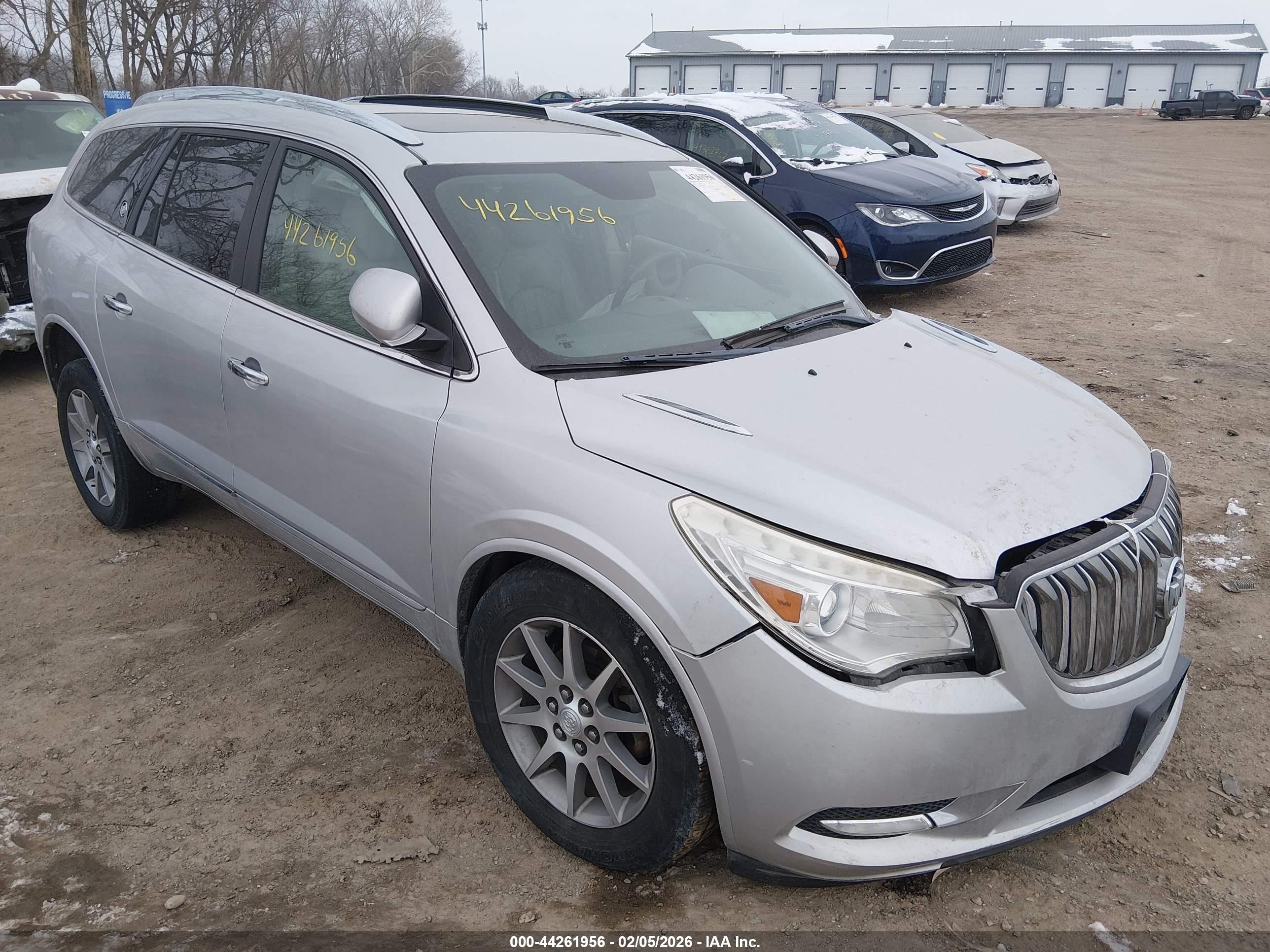 2016 Buick Enclave Leather, VIN 5GAKRBKD3GJ271084 — Перед