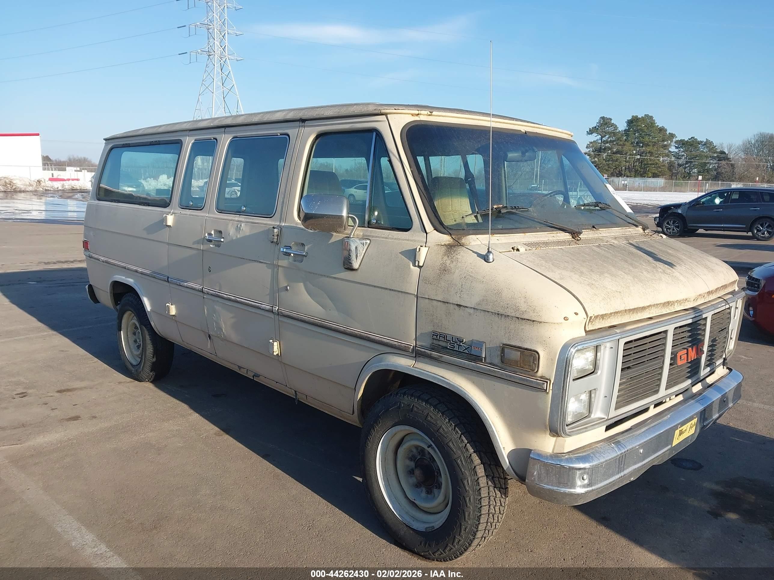 1986 GMC Rally, VIN 2G0GG35J3G4522841 — Side