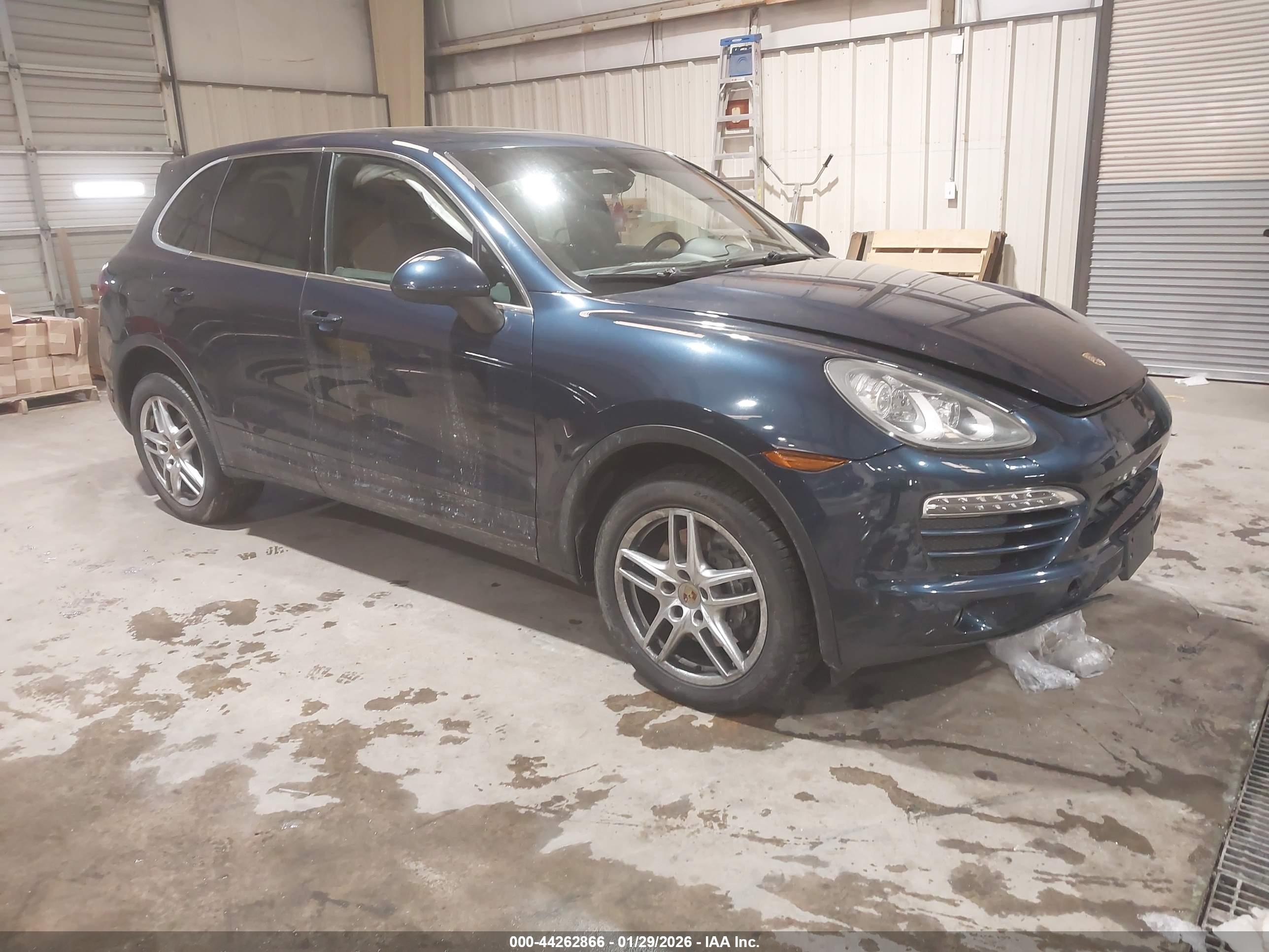 2012 Porsche Cayenne, VIN WP1AA2A20CLA06380 — Front end