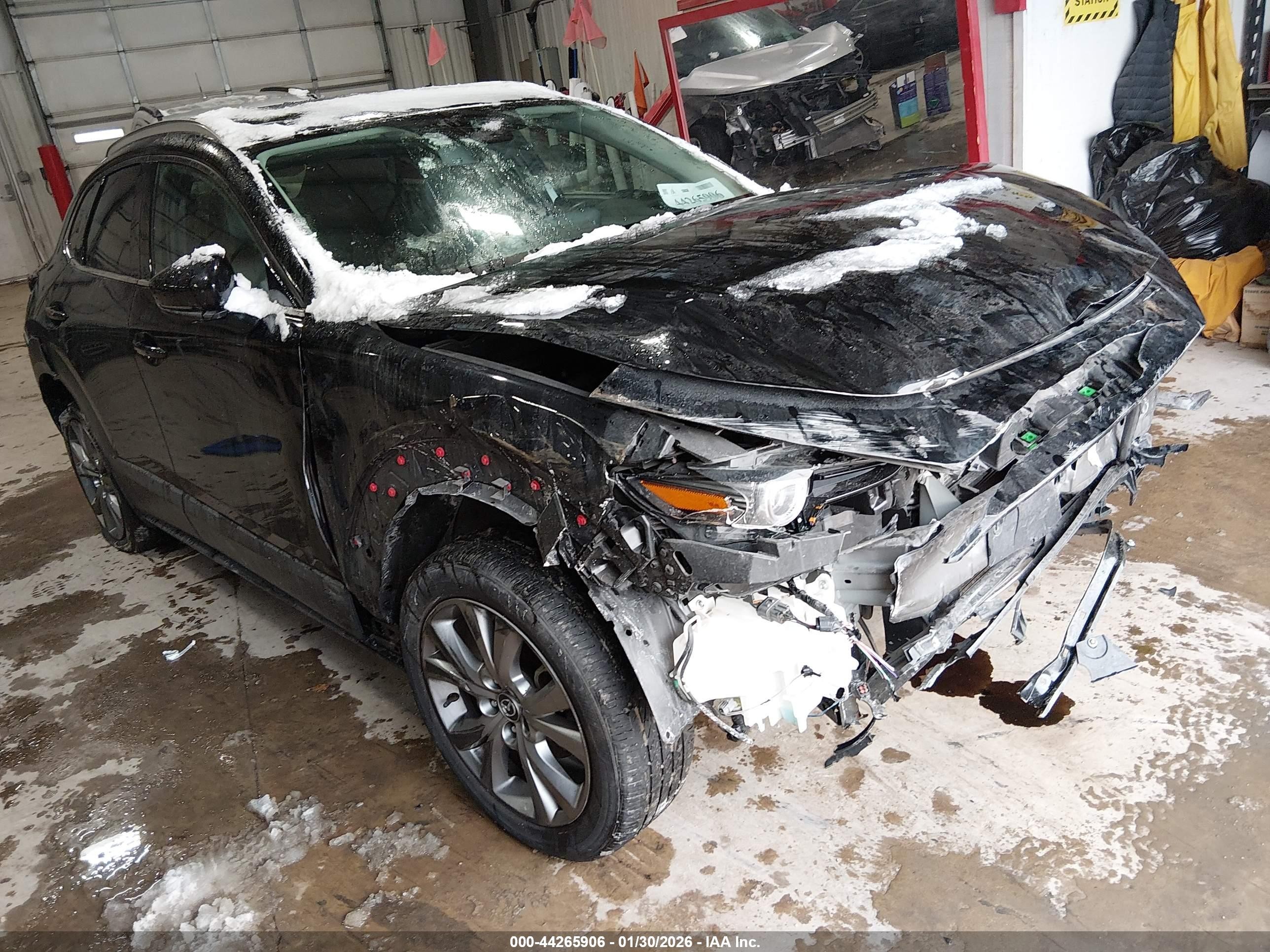 2022 Mazda CX-30 S Premium, VIN 3MVDMBDL7NM447112 — Not stated