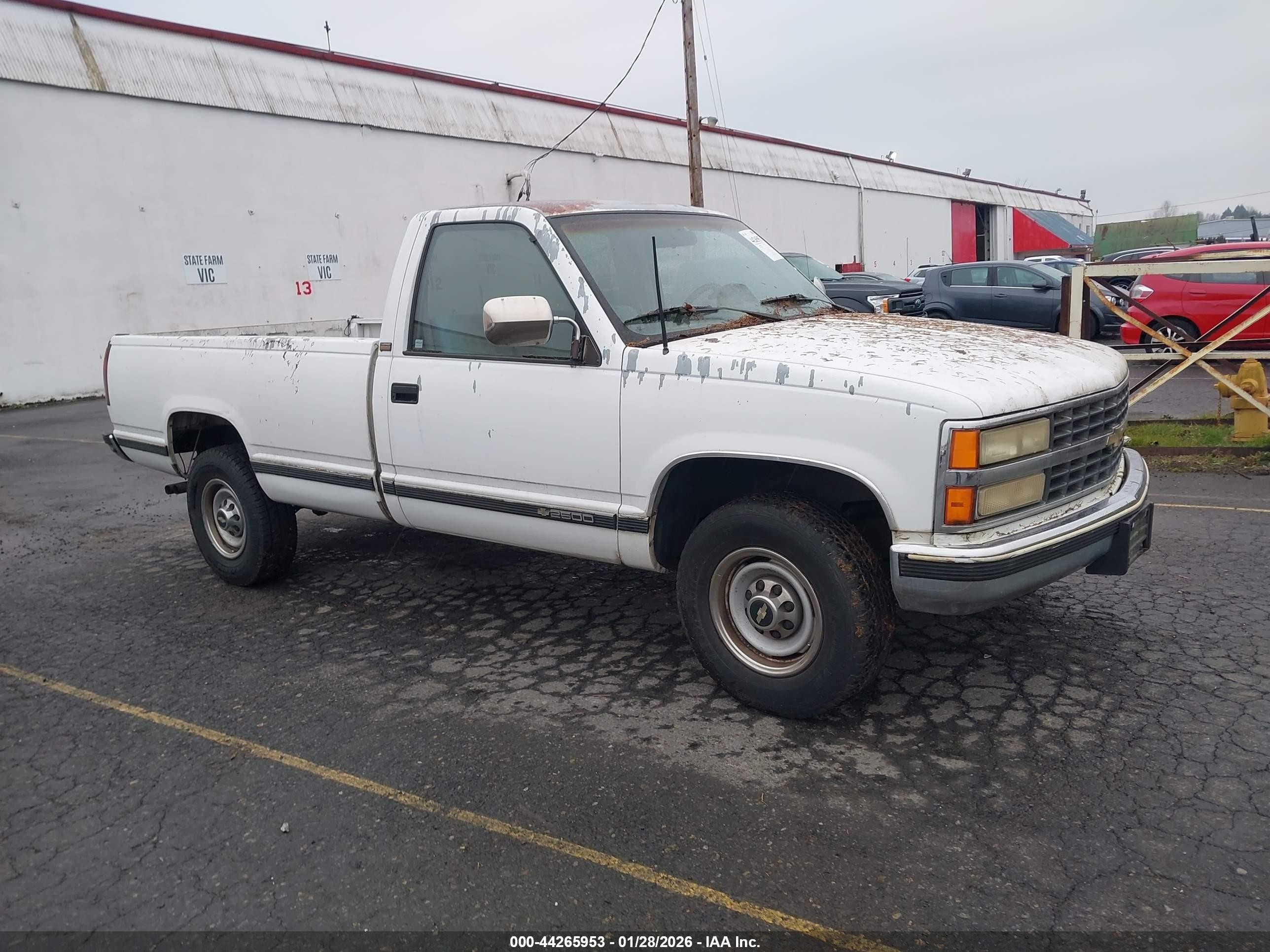 1991 Chevrolet Silverado 2500, VIN 1GCGC24K3ME180287 — Normal wear