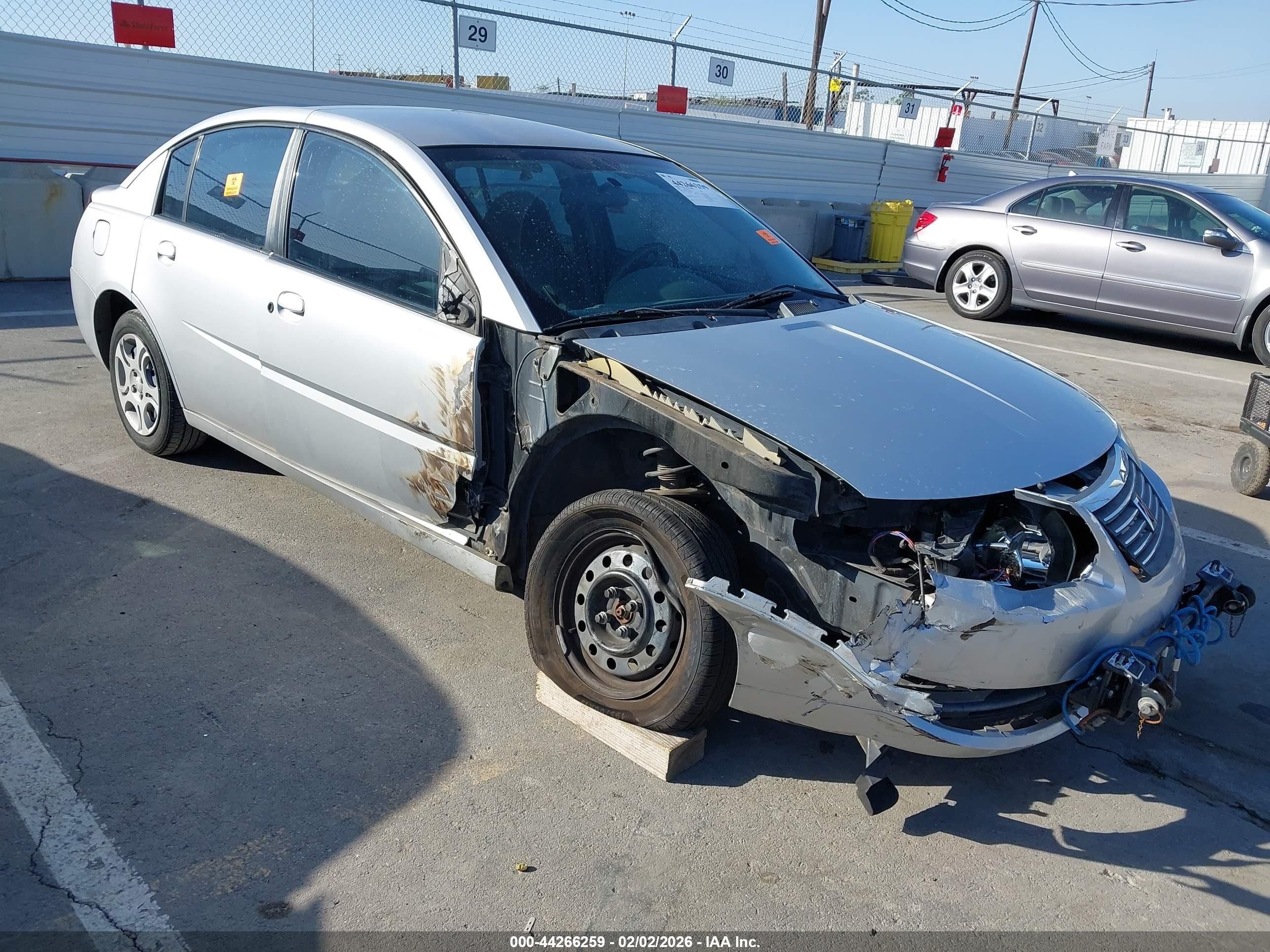 2005 Saturn ION ION 2, VIN 1G8AJ52F25Z107161 — Front end