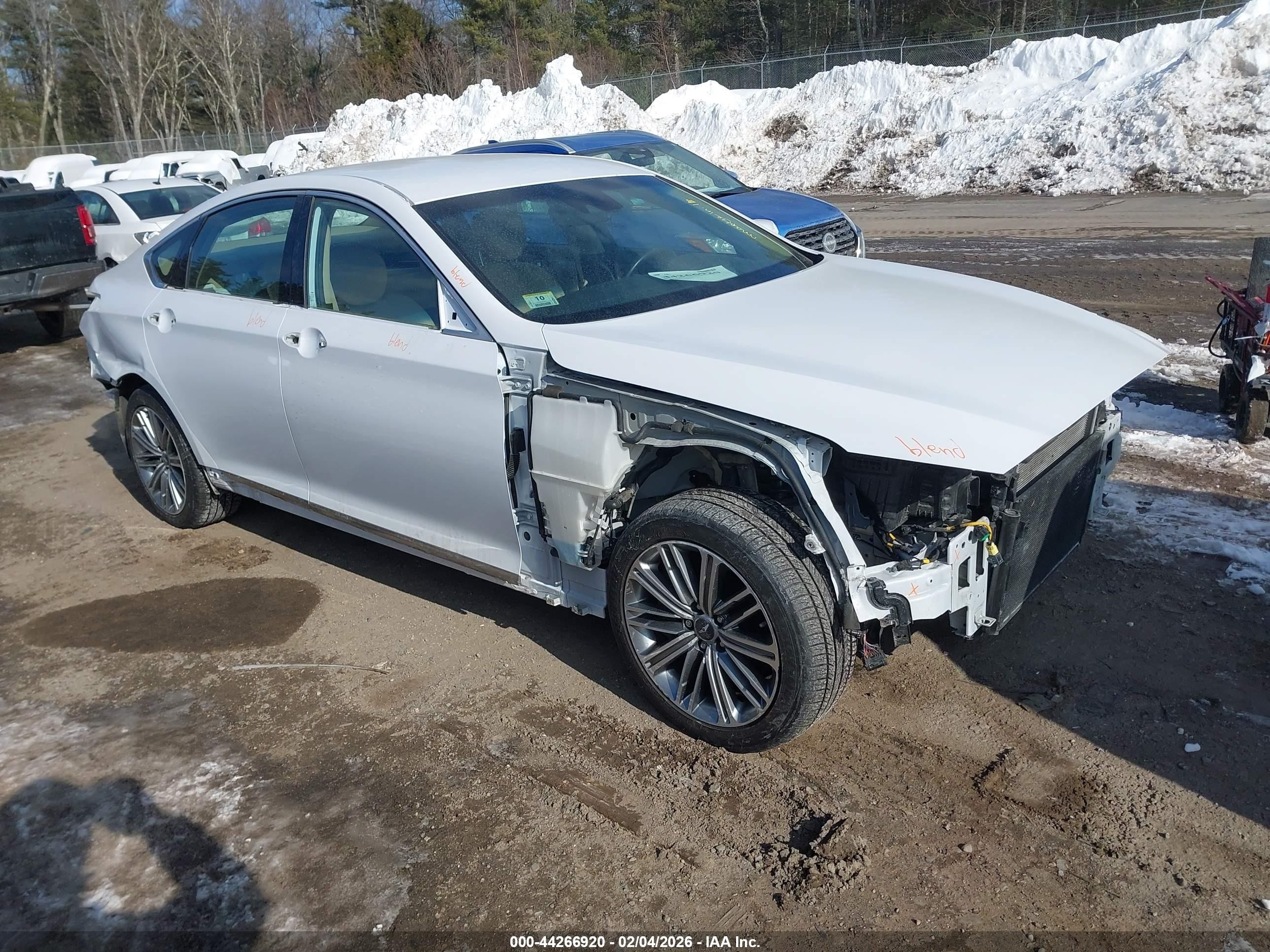 2019 Genesis G80 3.8L, VIN KMHGN4JE8KU292523 — Rear end
