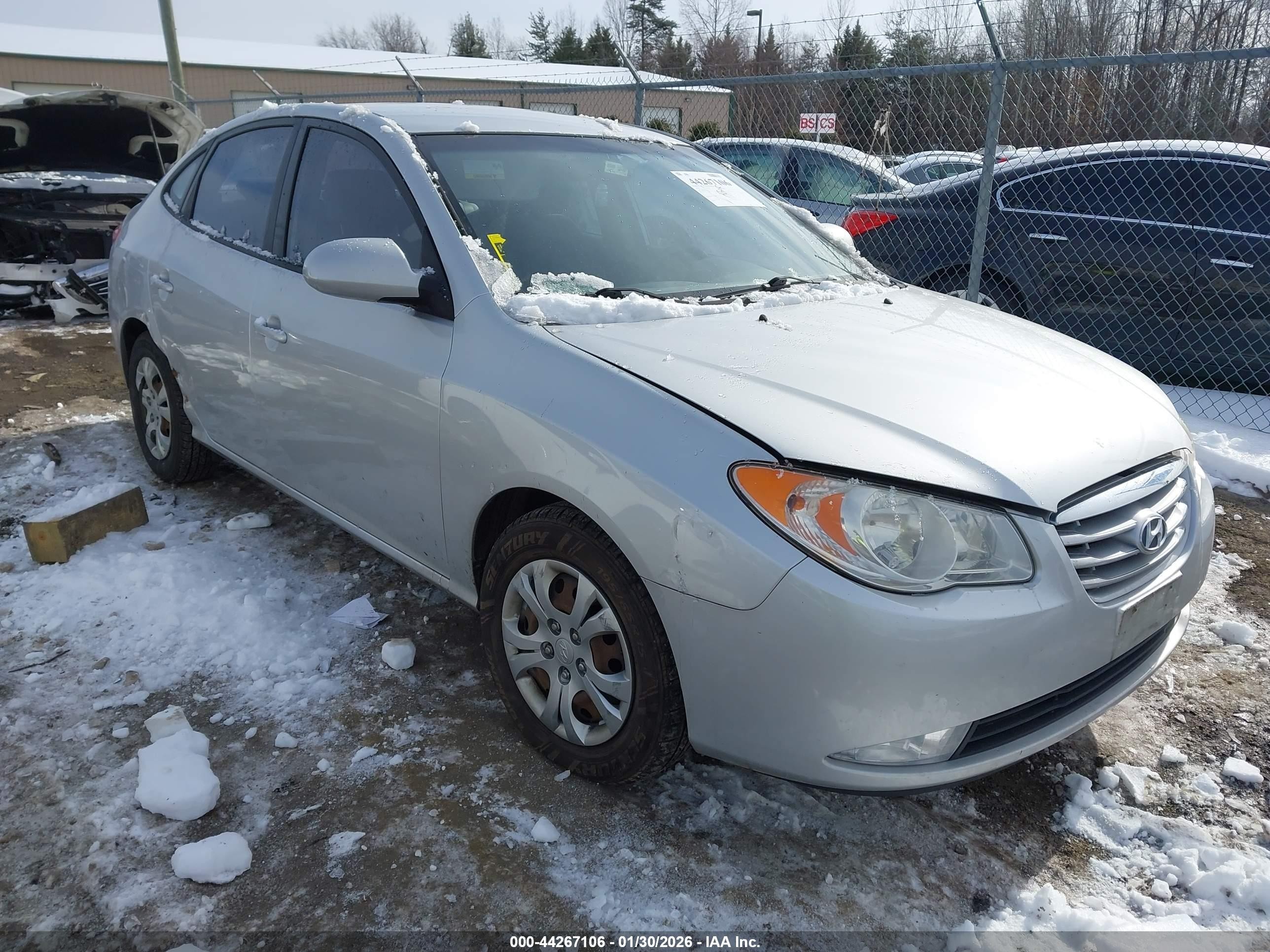 2010 Hyundai Elantra GLS, VIN KMHDU4AD1AU207744 — Side
