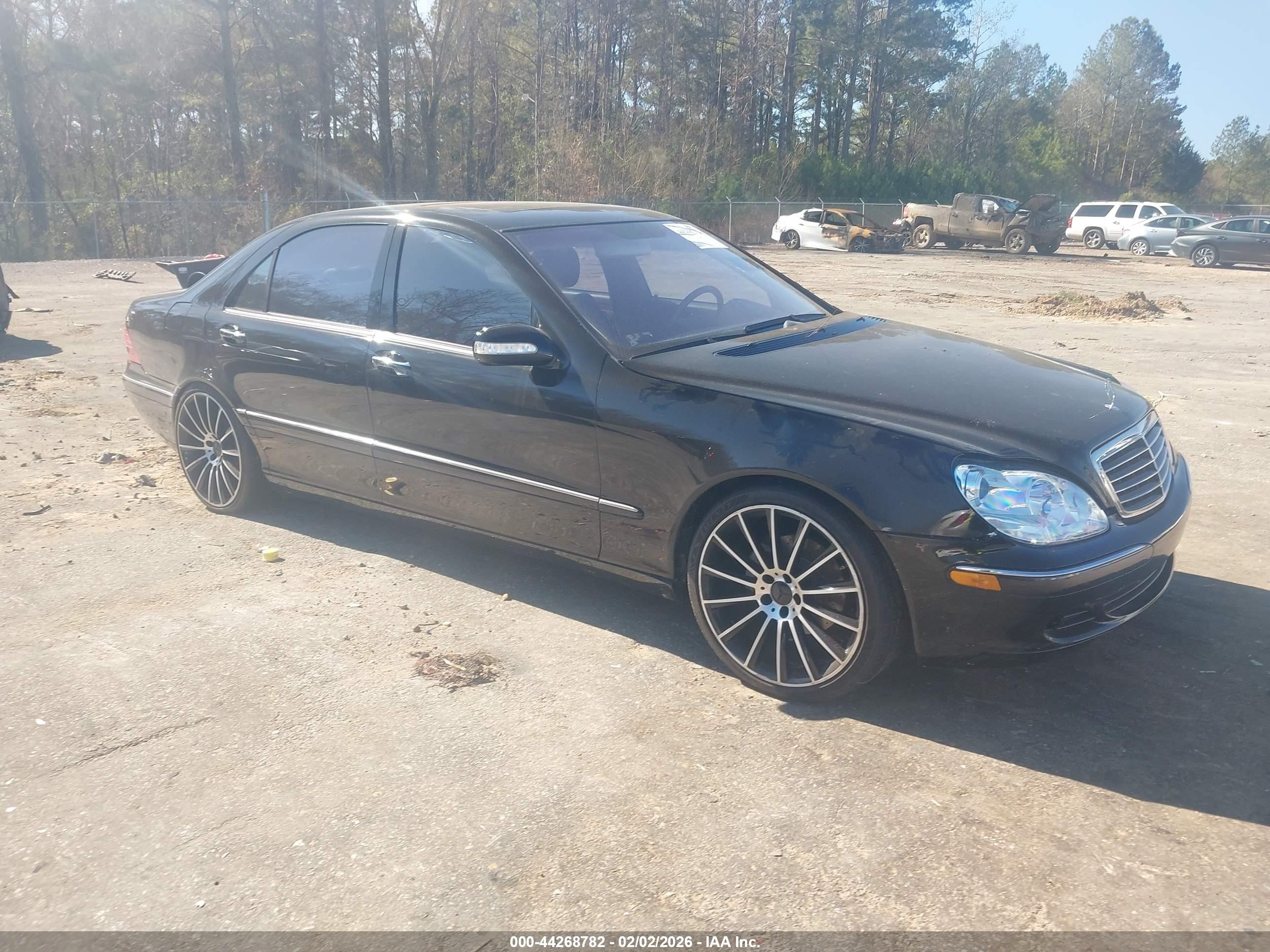 2004 Mercedes-Benz S 500, VIN WDBNG75J14A387619 — Front end