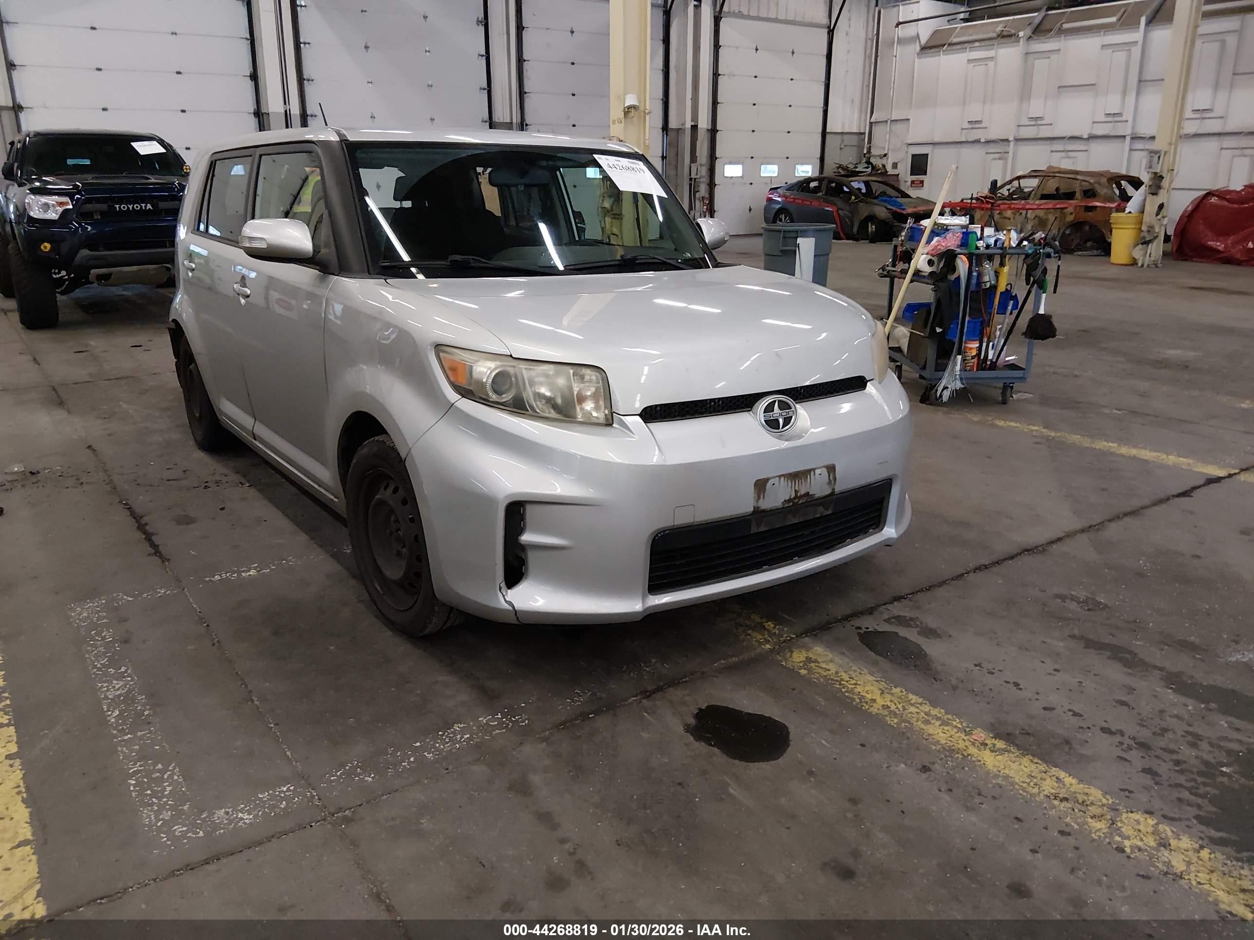 2014 Scion xB, VIN JTLZE4FE4EJ055172 — Rear end