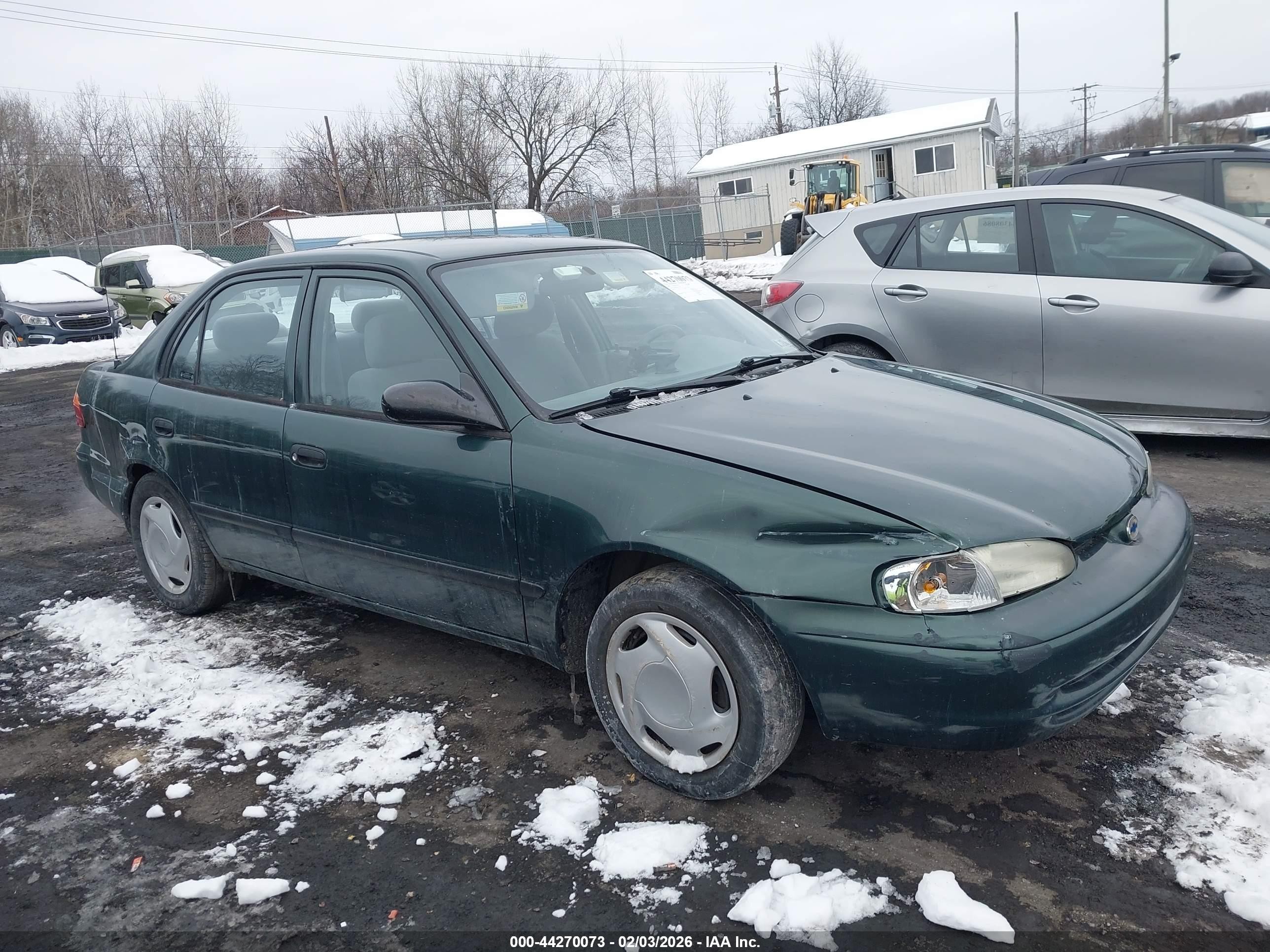 2002 Chevrolet Prizm, VIN 1Y1SK52832Z421479 — Side