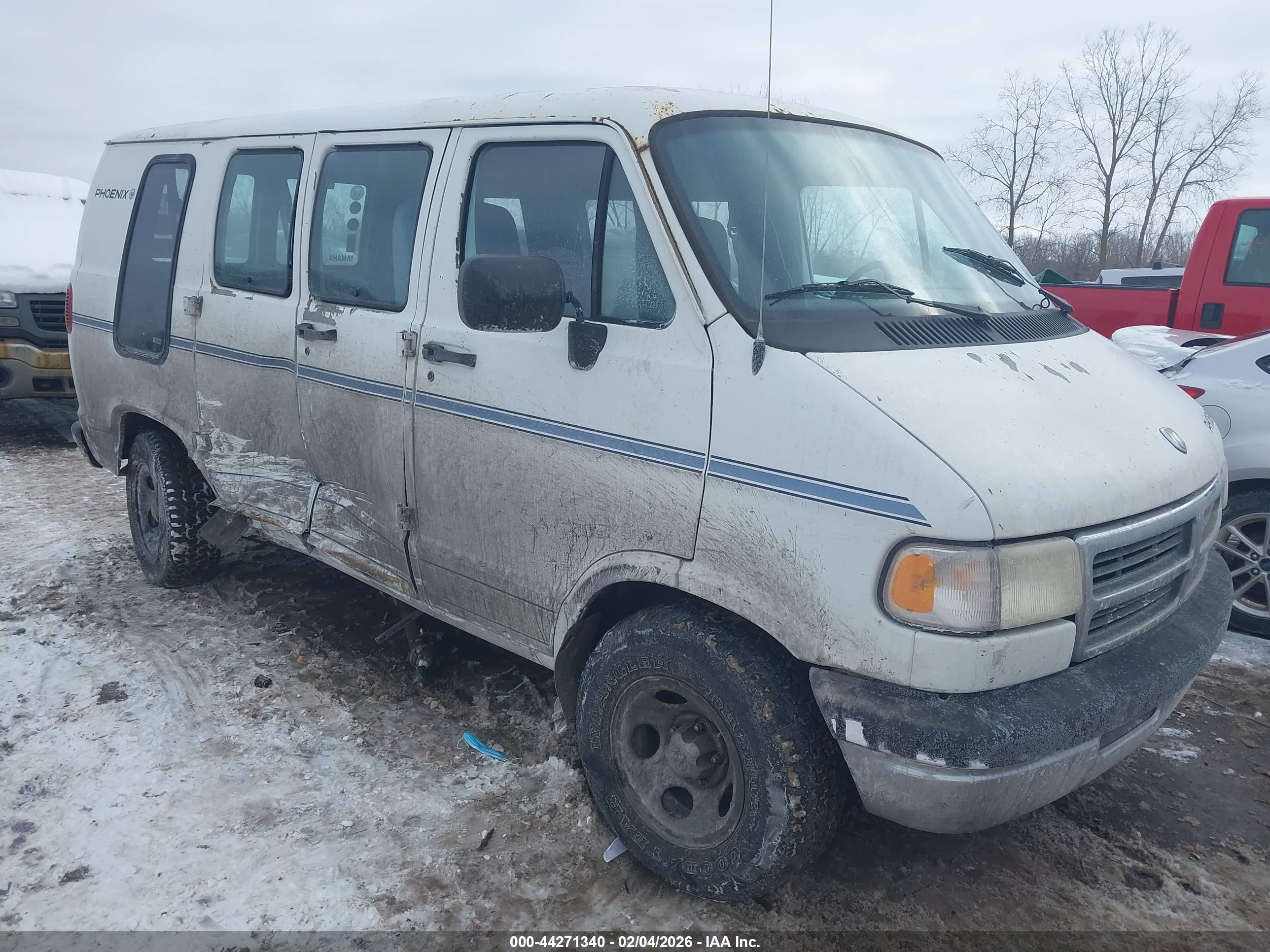 1997 Dodge RAM, VIN 2B7HB21XXVK603032 — Side