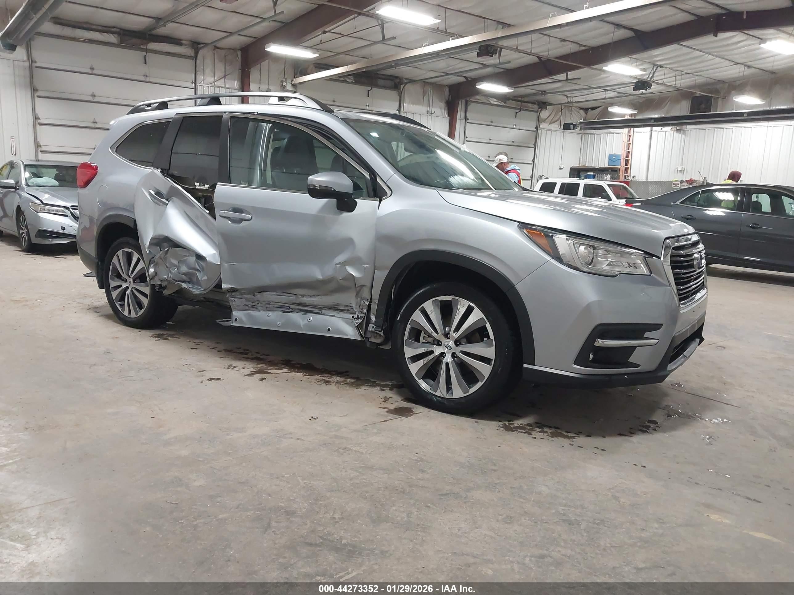 2021 Subaru Ascent Limited, VIN 4S4WMAPD9M3411877 — Side