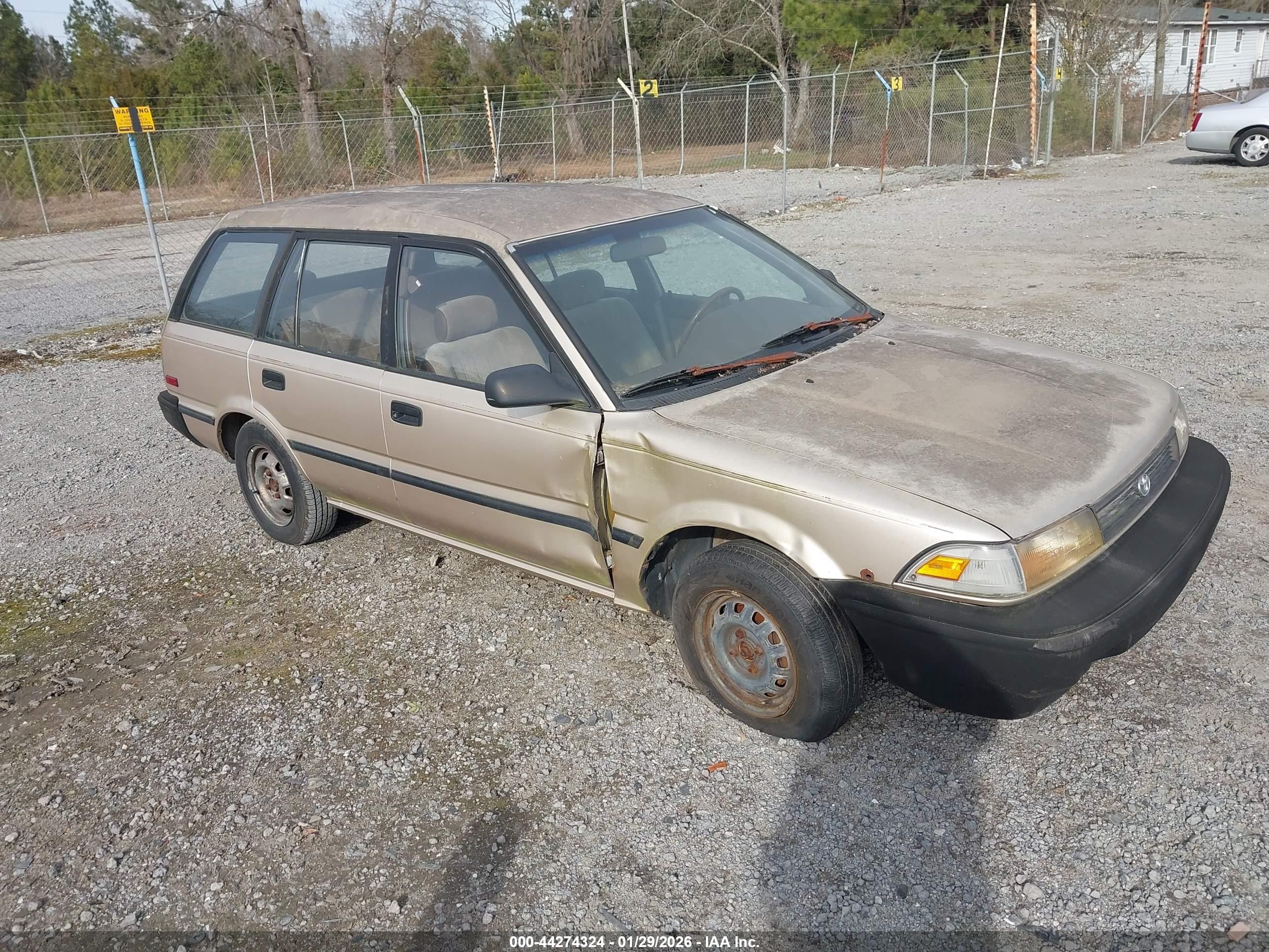 1992 Toyota Corolla, VIN JT2AE94K5N3498457 — Side