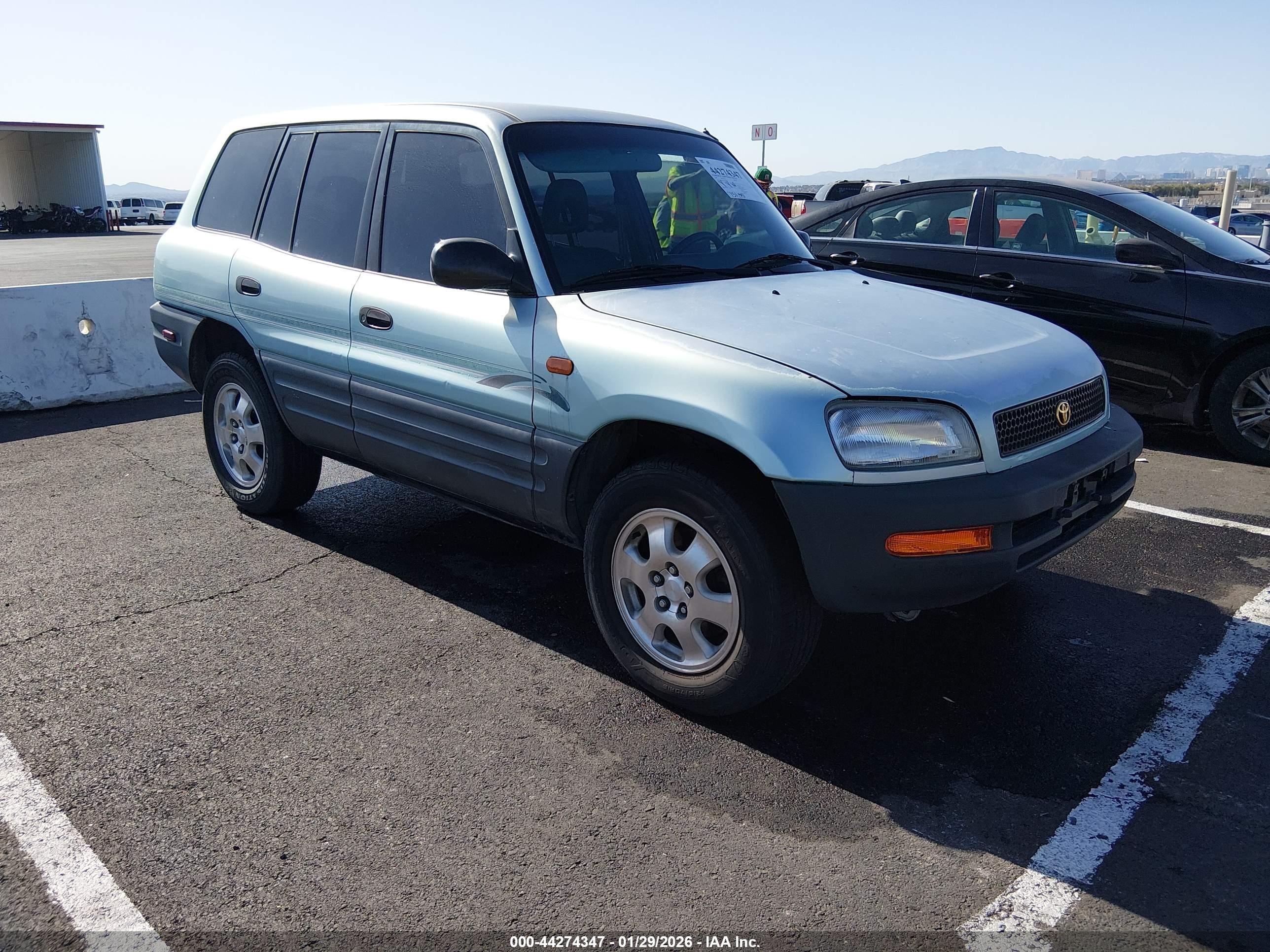 1997 Toyota RAV4, VIN JT3GP10V0V7011417 — Normal wear