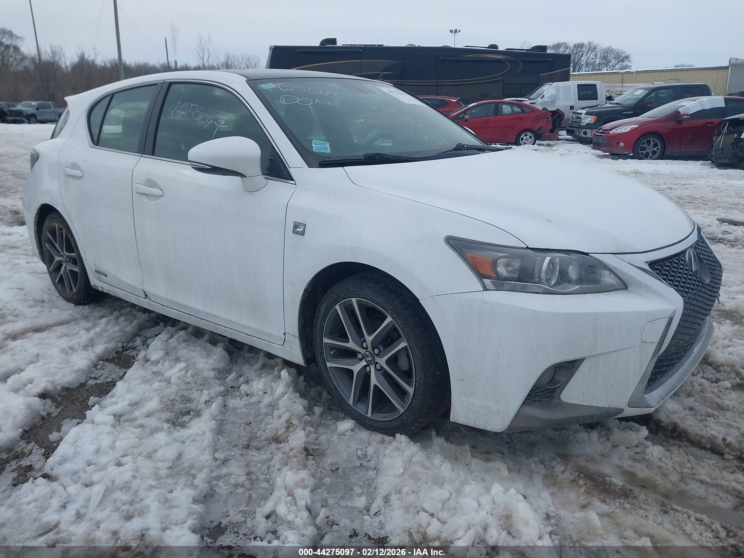 2016 Lexus CT 200h, VIN JTHKD5BH7G2269073 — Front end