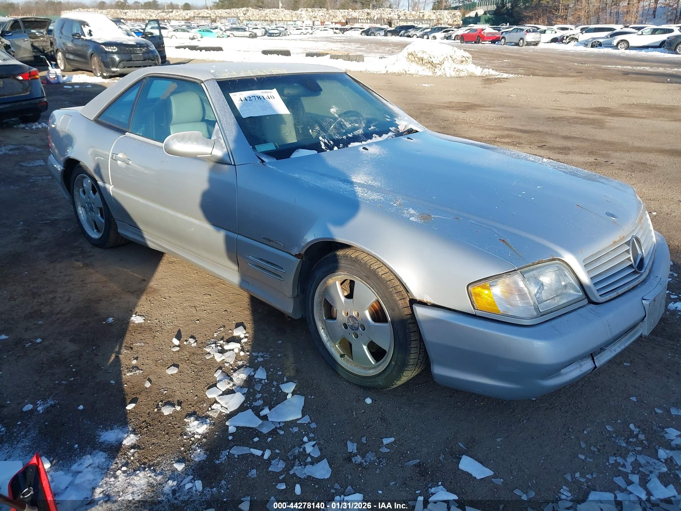 2002 Mercedes-Benz SL 500, VIN WDBFA68F82F204434 — All over