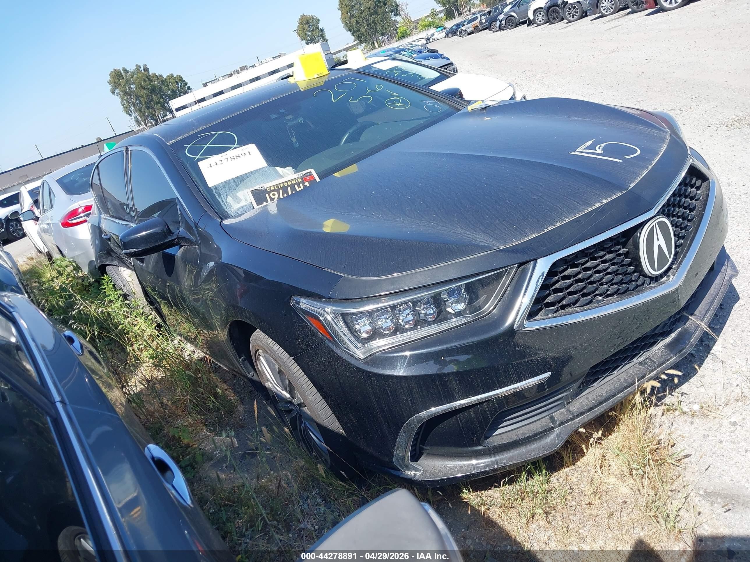 2018 Acura RLX Technology, VIN JH4KC1F53JC001165 — Side