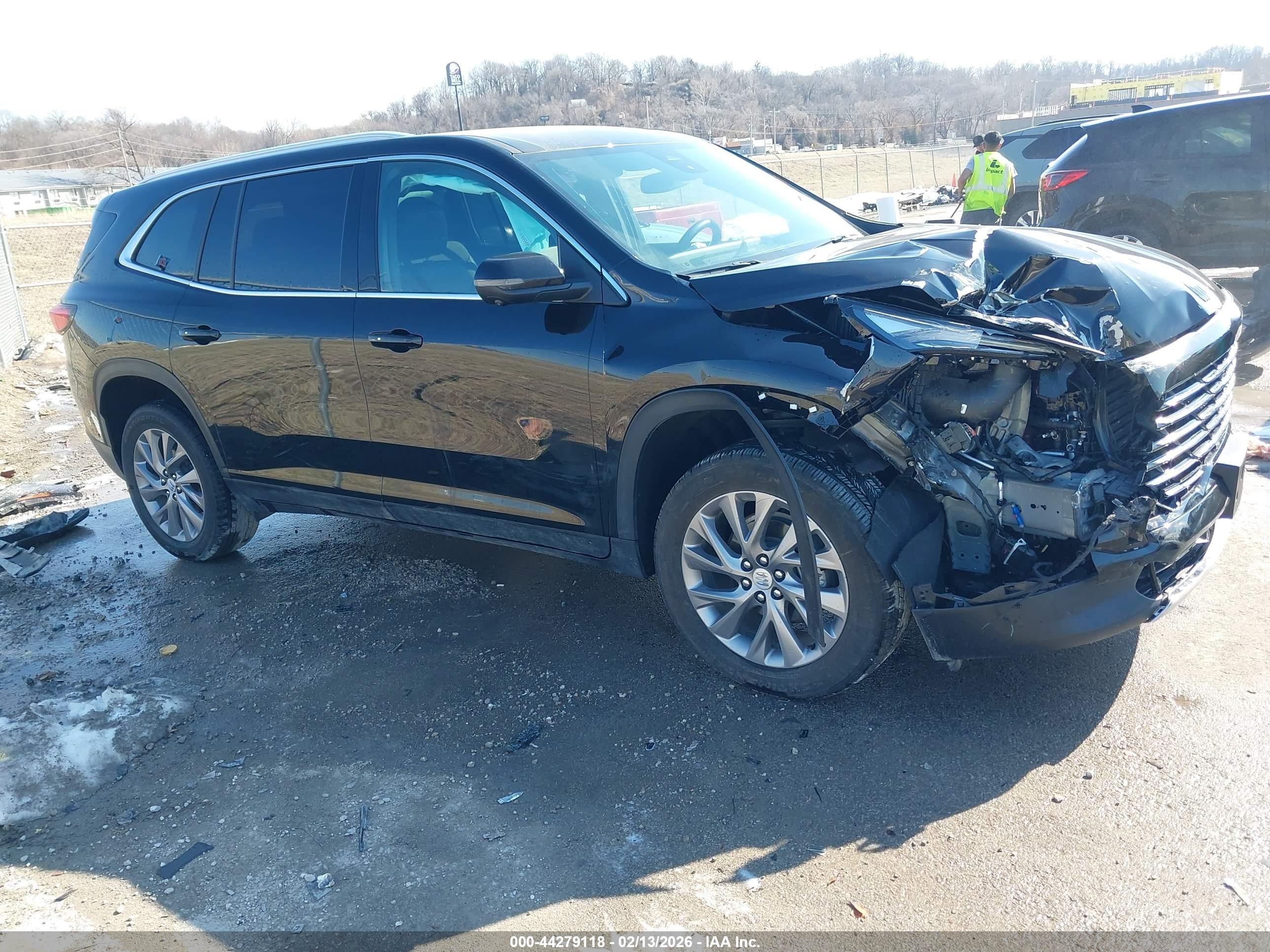 2025 Buick Enclave Preferred, VIN 5GAERARS3SJ106365 — Перед