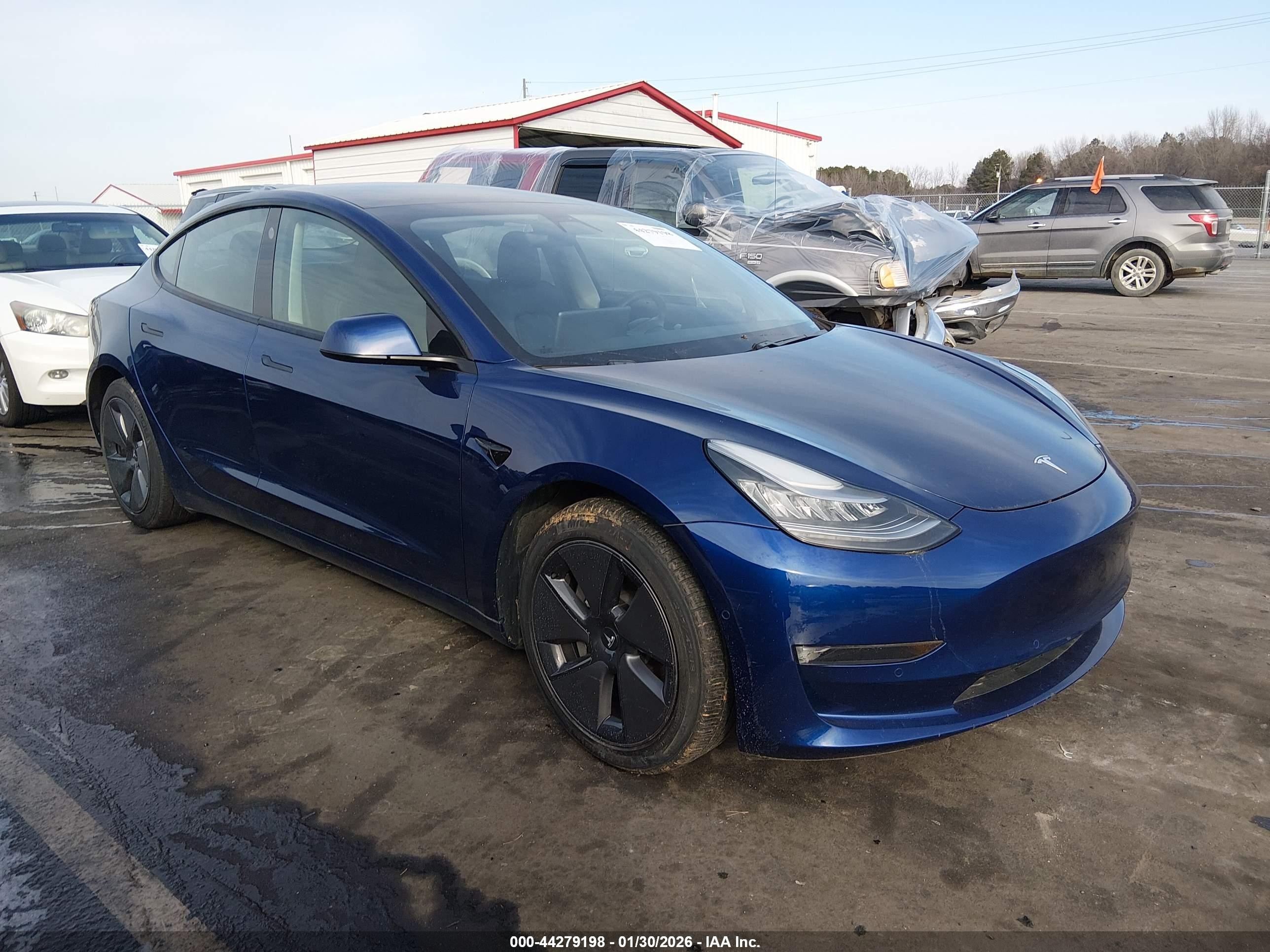2021 Tesla Model 3 Standard Range Plus, VIN 5YJ3E1EA2MF857725 — Water / flood