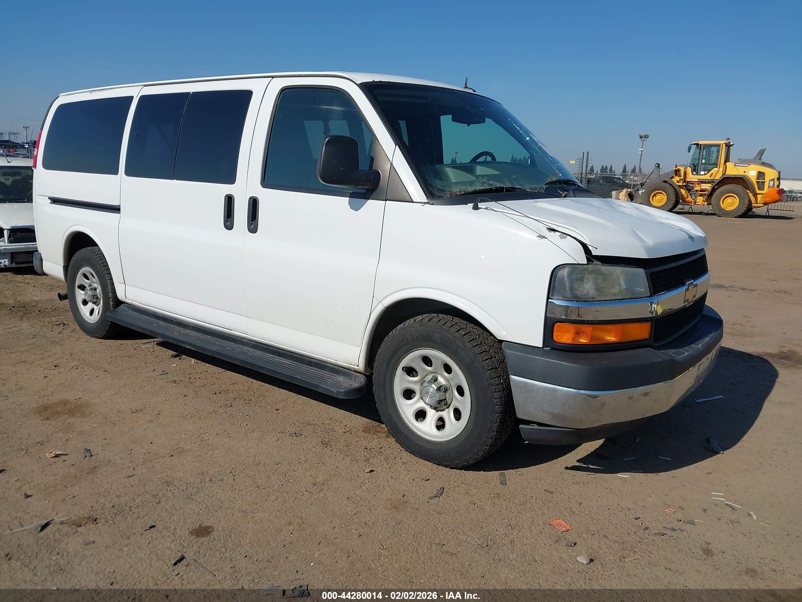2012 Chevrolet Express 1500, VIN 1GNSHCF49C1130765 — Front end