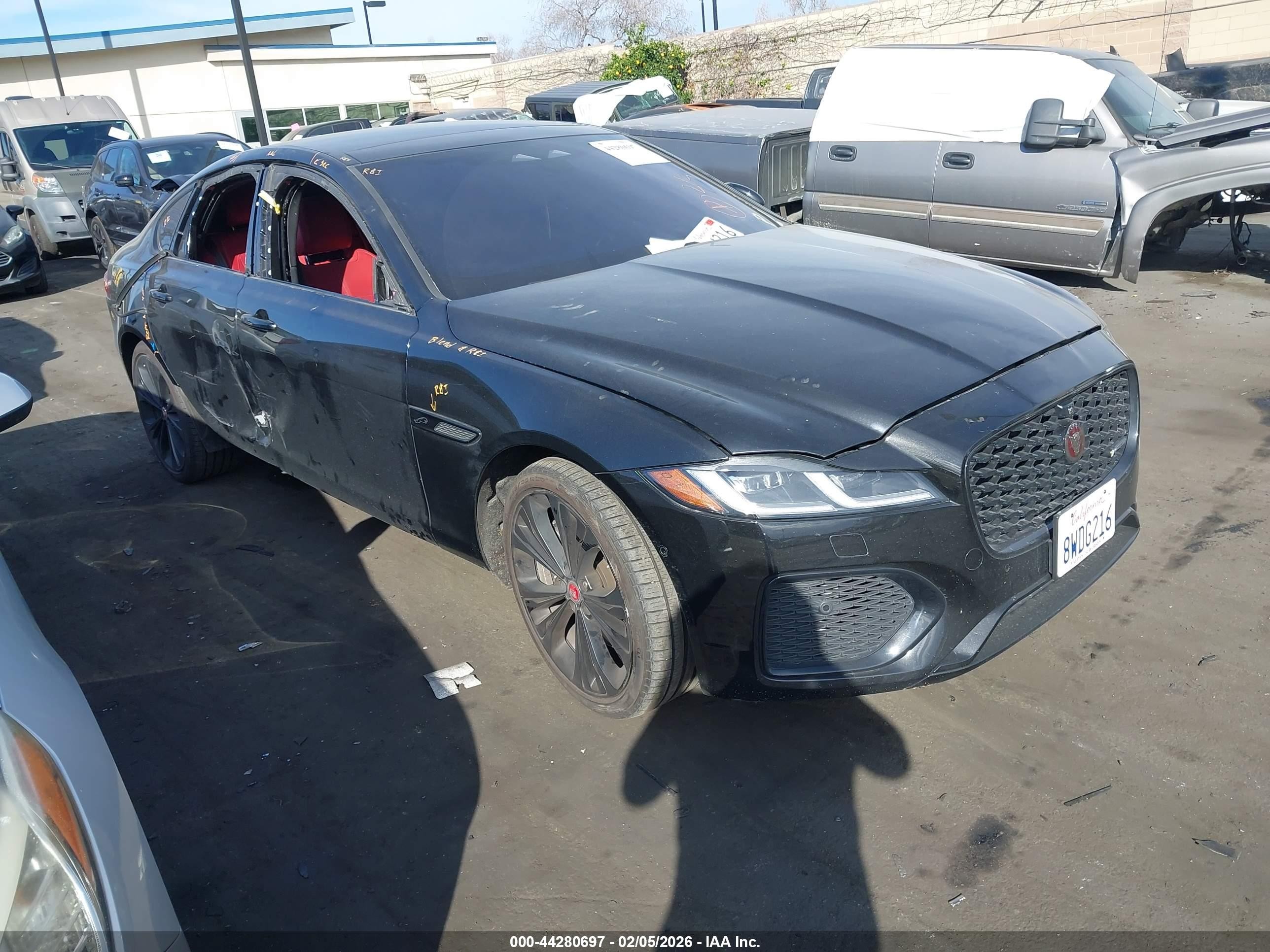 2021 Jaguar XF R-Dynamic SE, VIN SAJBL4GX5MCY88583 — Side
