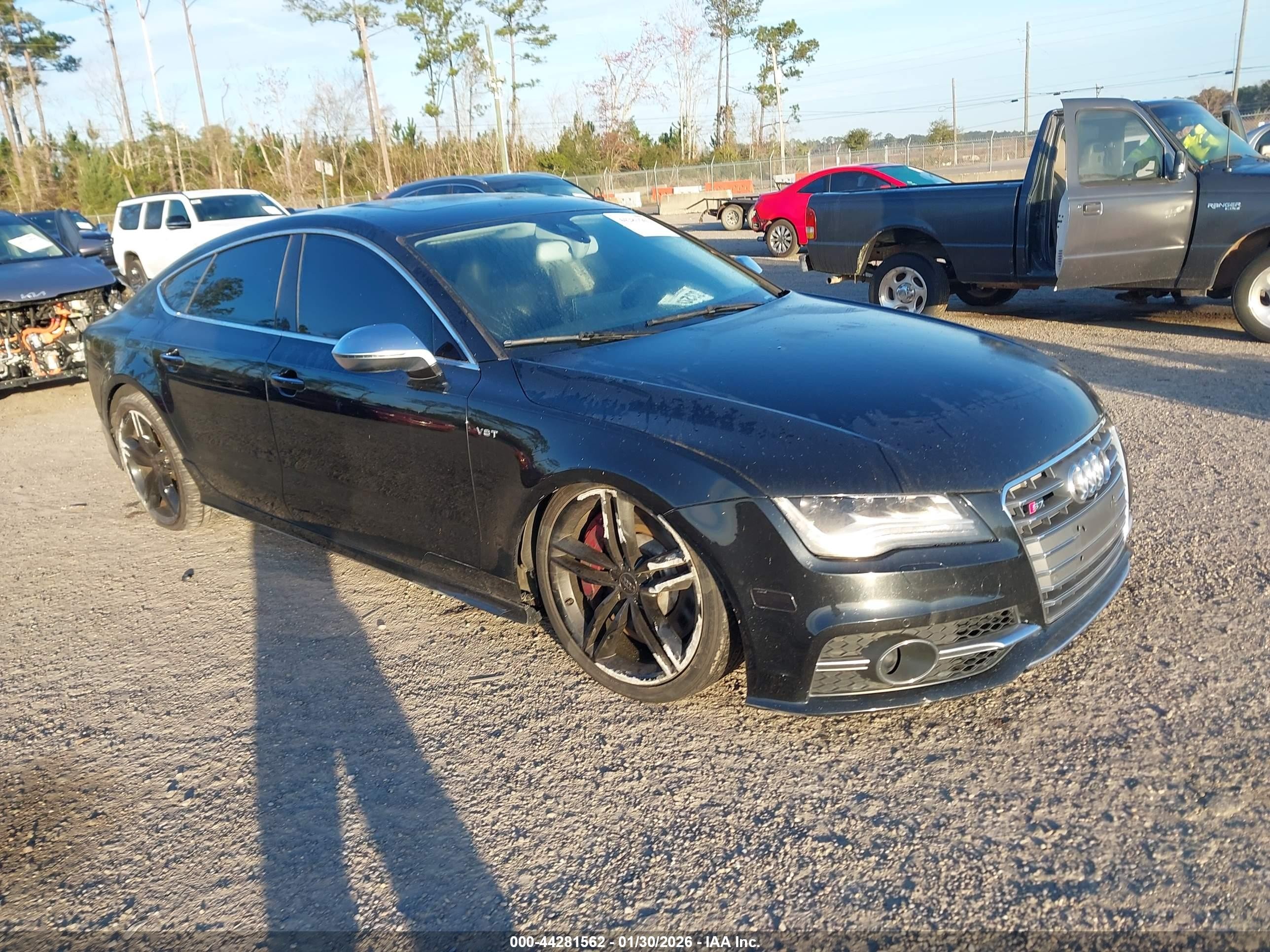 2014 Audi S7 Prestige, VIN WAUW2AFC2EN121728 — Undercarriage