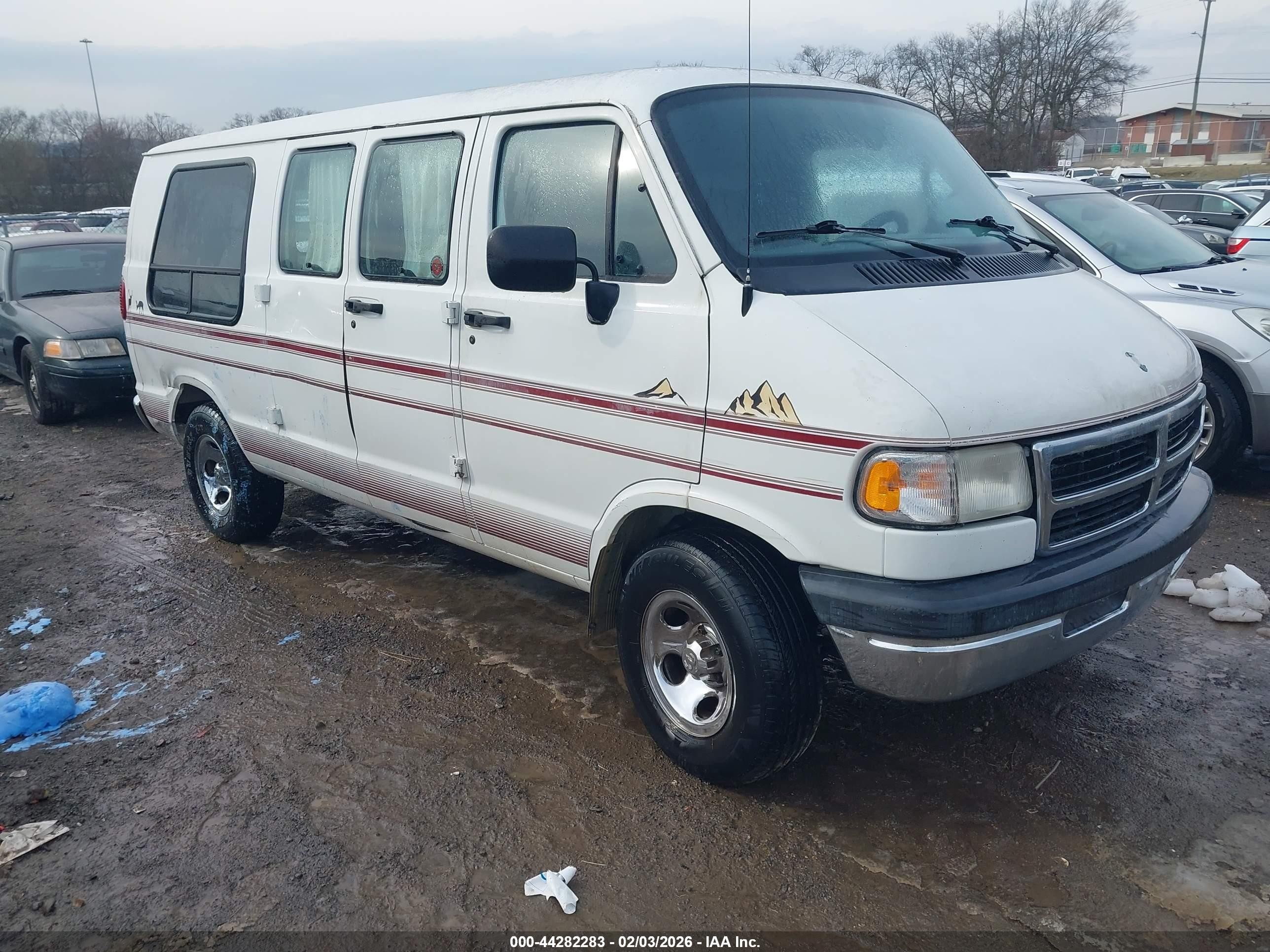 1996 Dodge Cargo, VIN 2B6HB21Y7TK148912 — Normal wear
