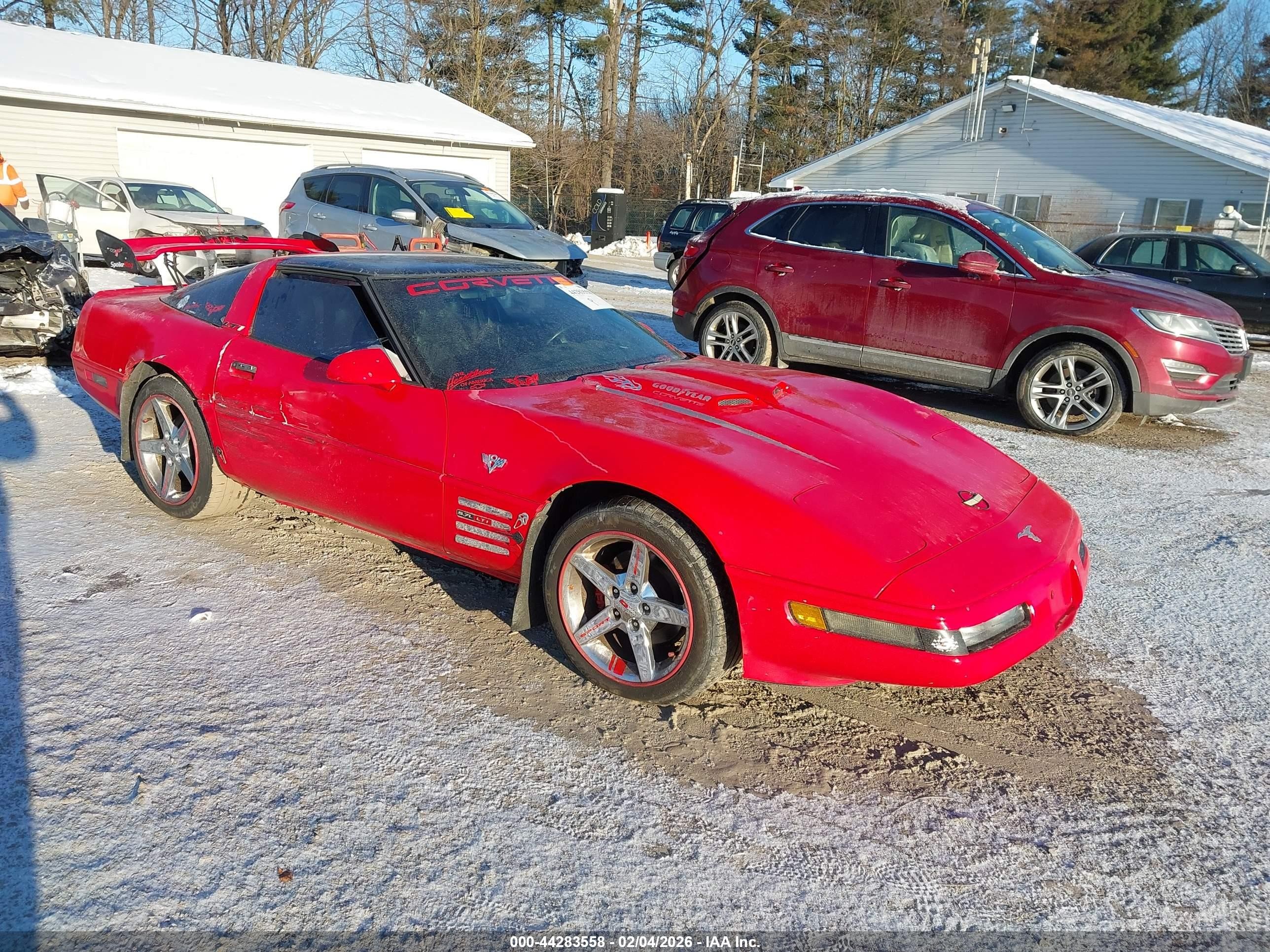 1993 Chevrolet Corvette, VIN 1G1YY23P9P5106646 — Side