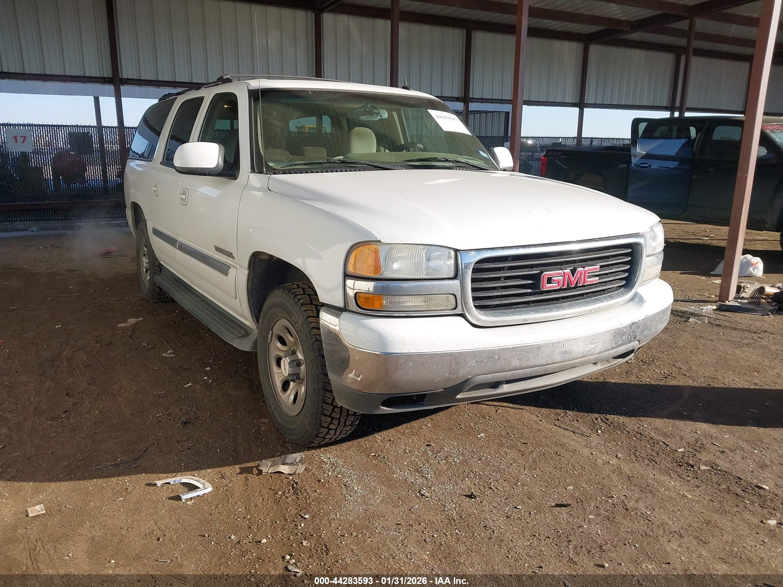 2005 GMC Yukon XL SLT, VIN 1GKEC16Z15J162038 — Front end