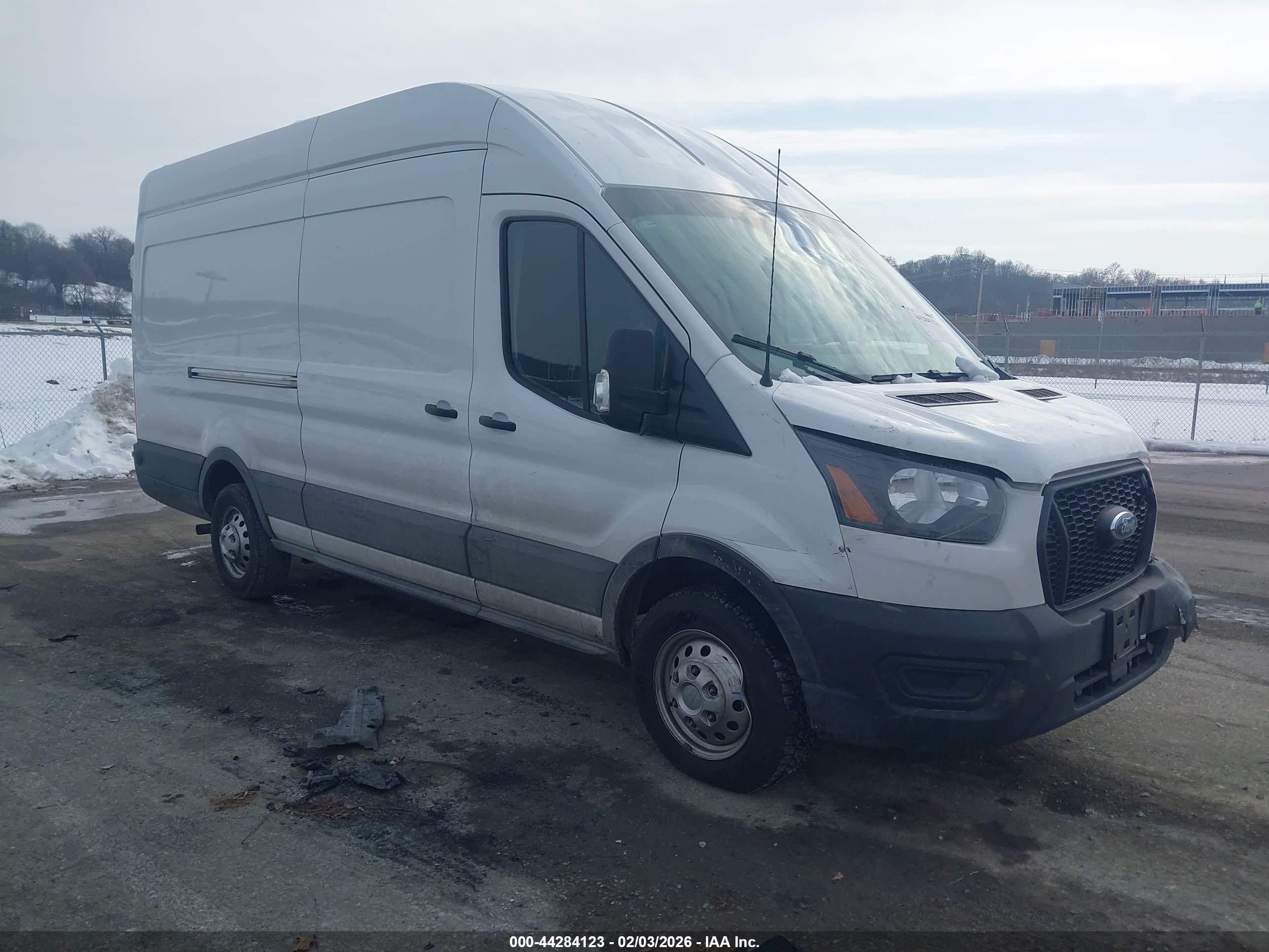 2024 Ford Transit, VIN 1FTBF7X85RKB67239 — Side
