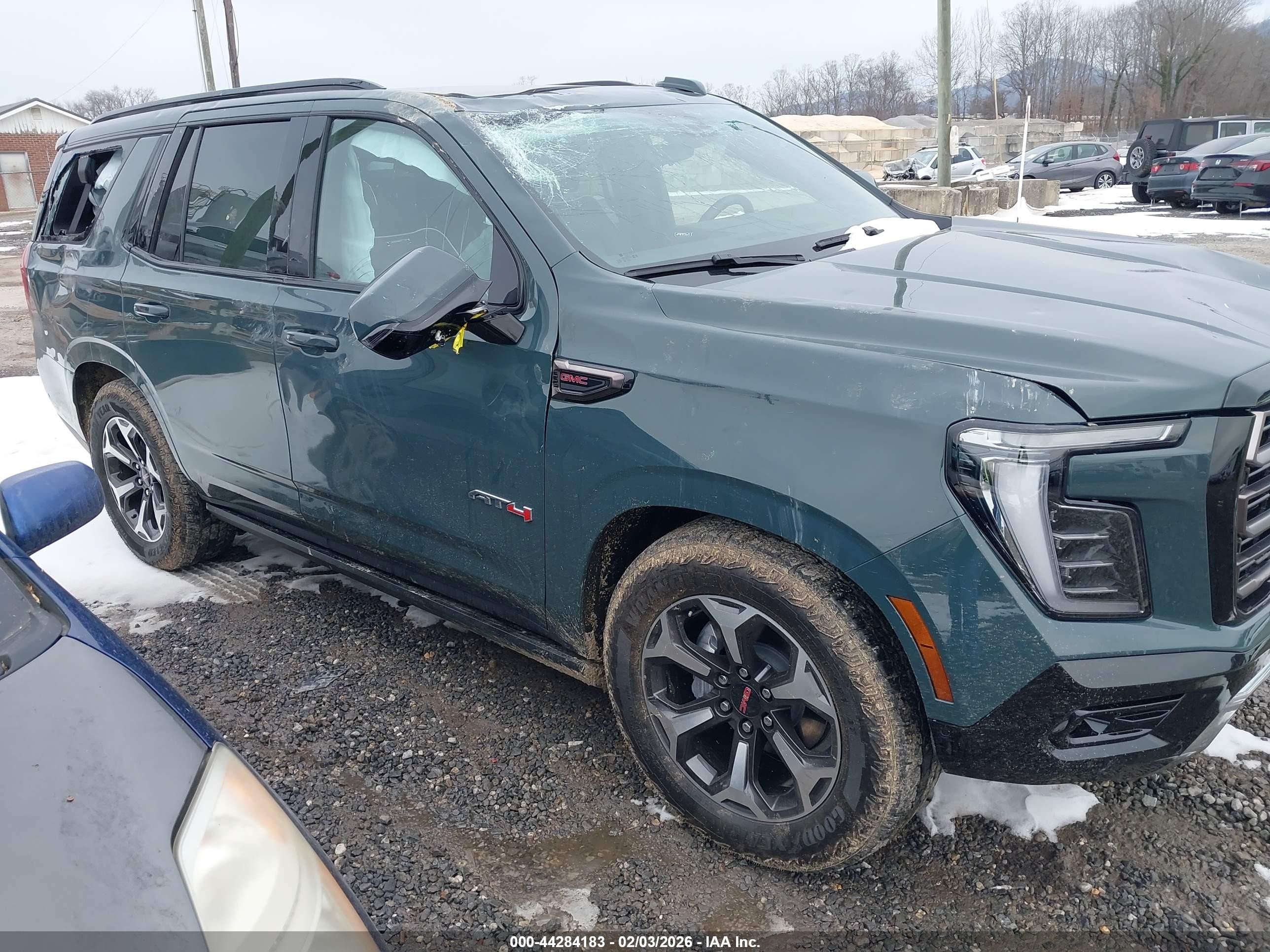 2025 GMC Yukon, VIN 1GKS2VR86SR337414 — Rollover