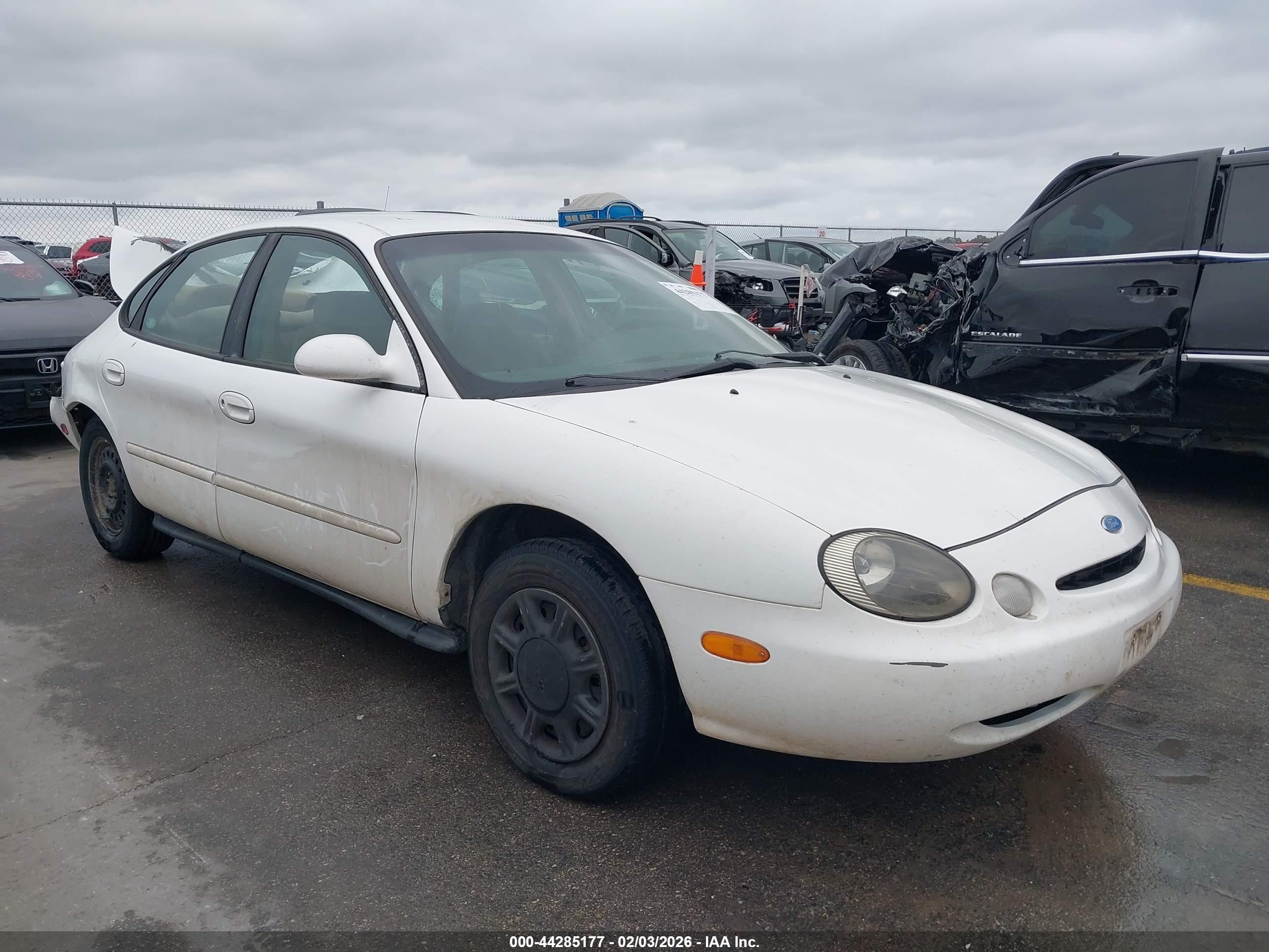 1997 Ford Taurus GL, VIN 1FALP52U0VA233969 — Rear end